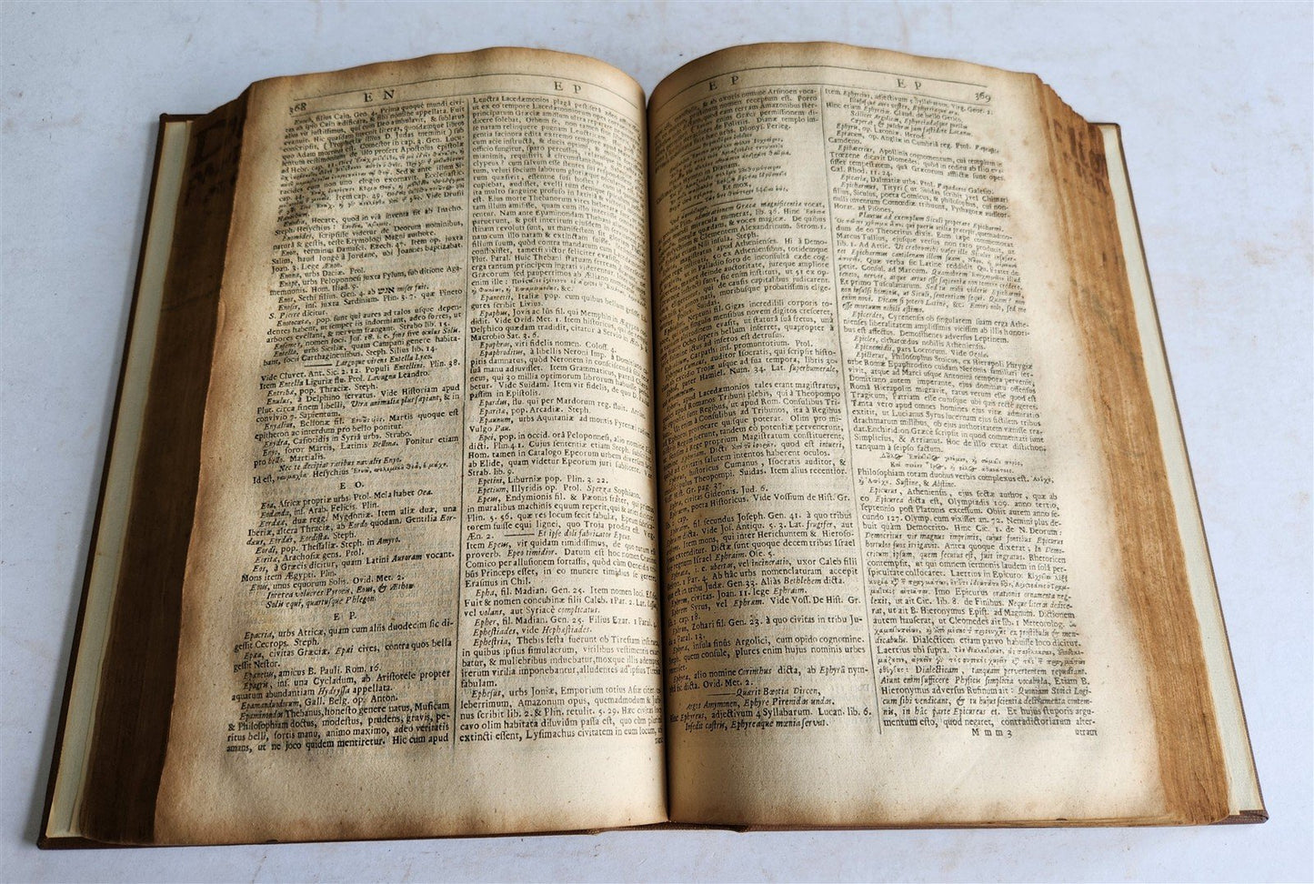 1671 ESTIENNE Dictionarium Historicum, Geographicum, Poeticum. antique in LATIN