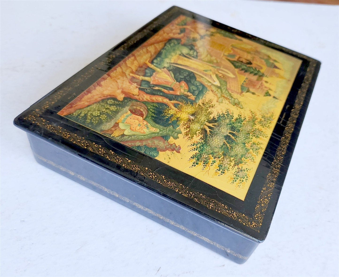 RUSSIAN MSTERA SCHOOL 1960s LARGE LACQUER BOX vintage SIGNED by ARTIST