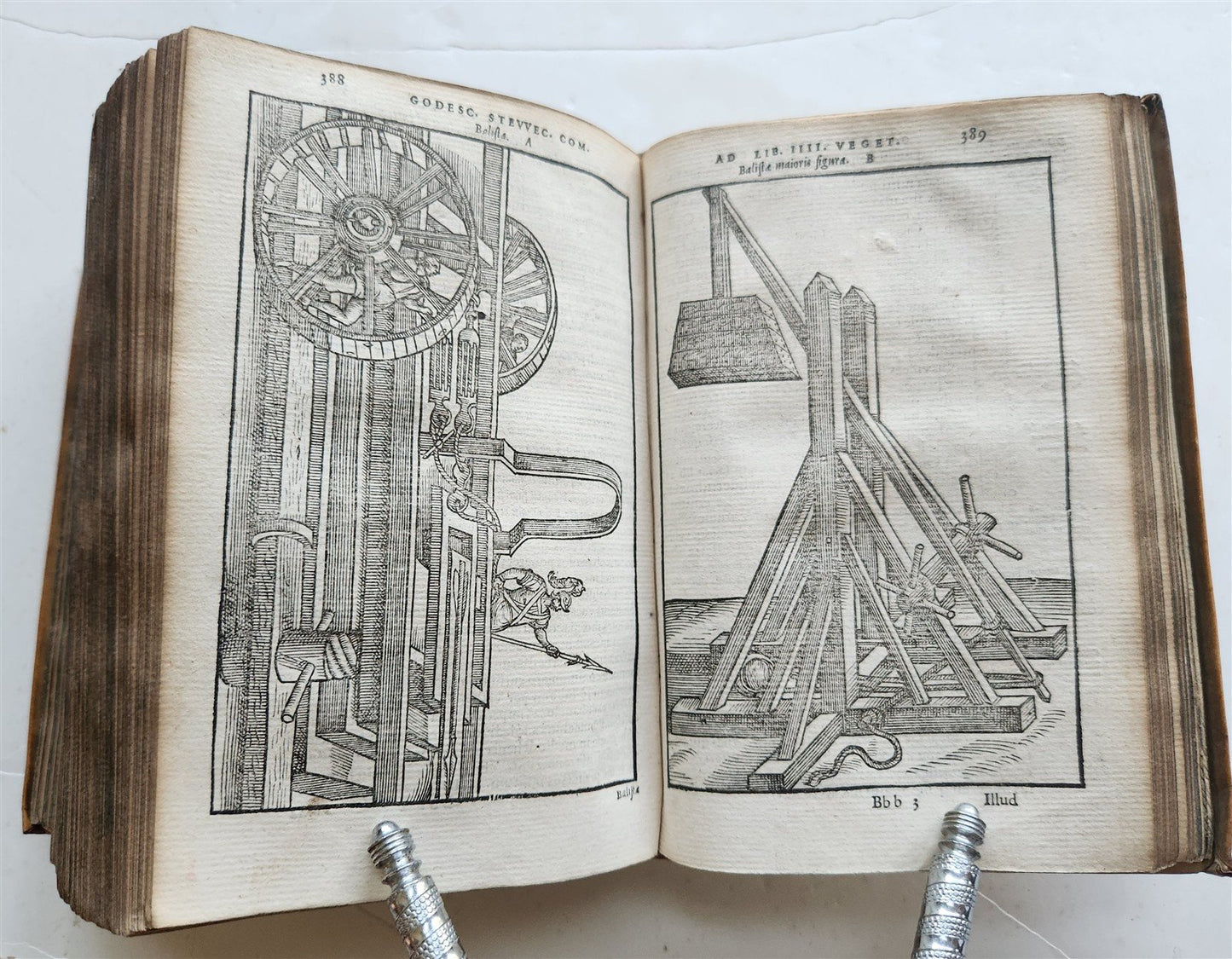 1592 ILLUSTRATED ANCIENT WARFARE TREATISE by V.Flavius antique VELLUM BINDING