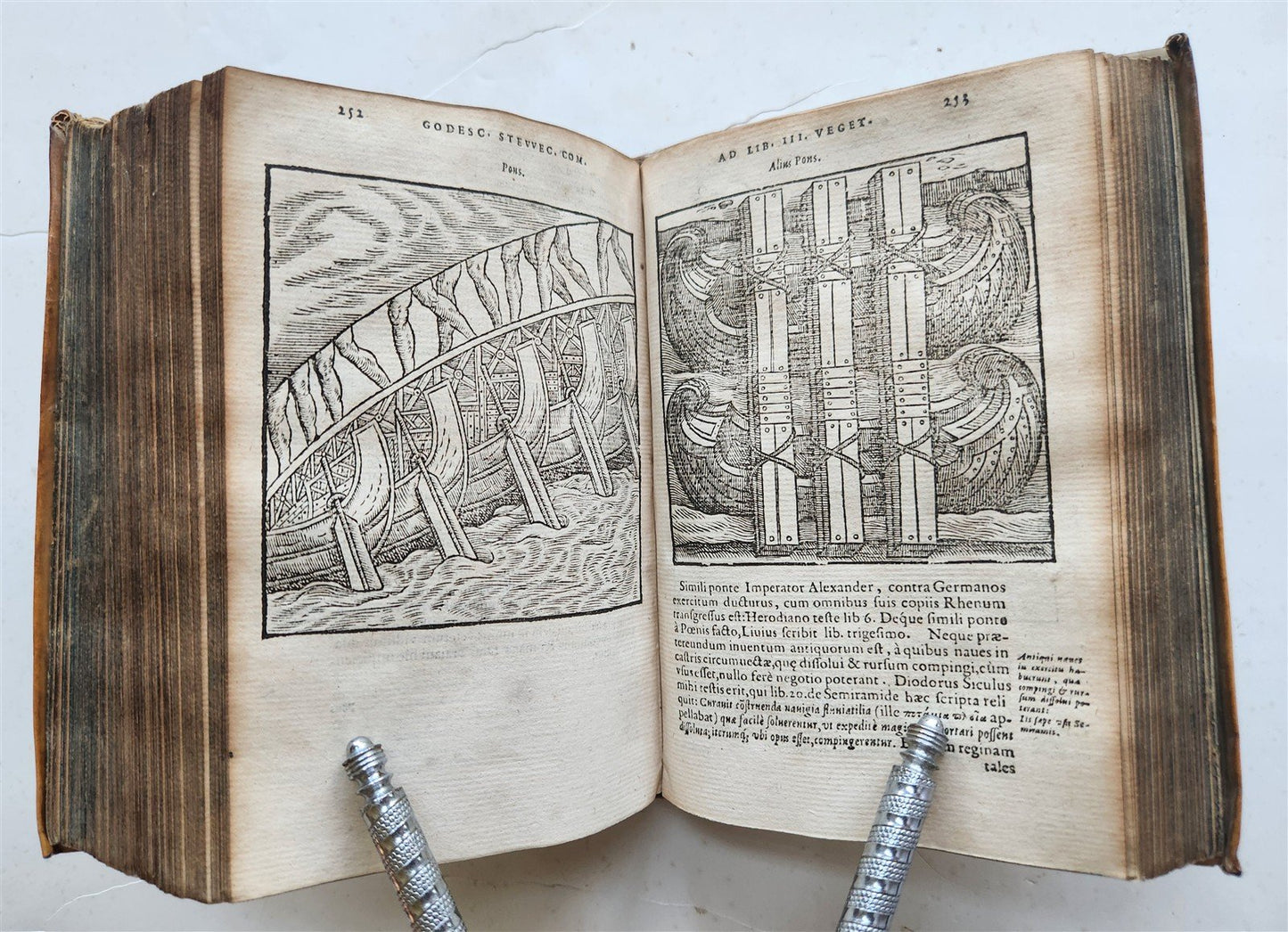 1592 ILLUSTRATED ANCIENT WARFARE TREATISE by V.Flavius antique VELLUM BINDING