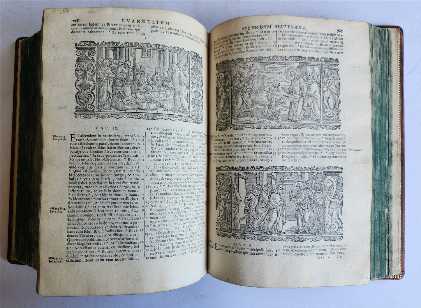 1611 BIBLE in LATIN antique ILLUSTRATED BIBLIA SACRA w/ 252 WOODCUTS