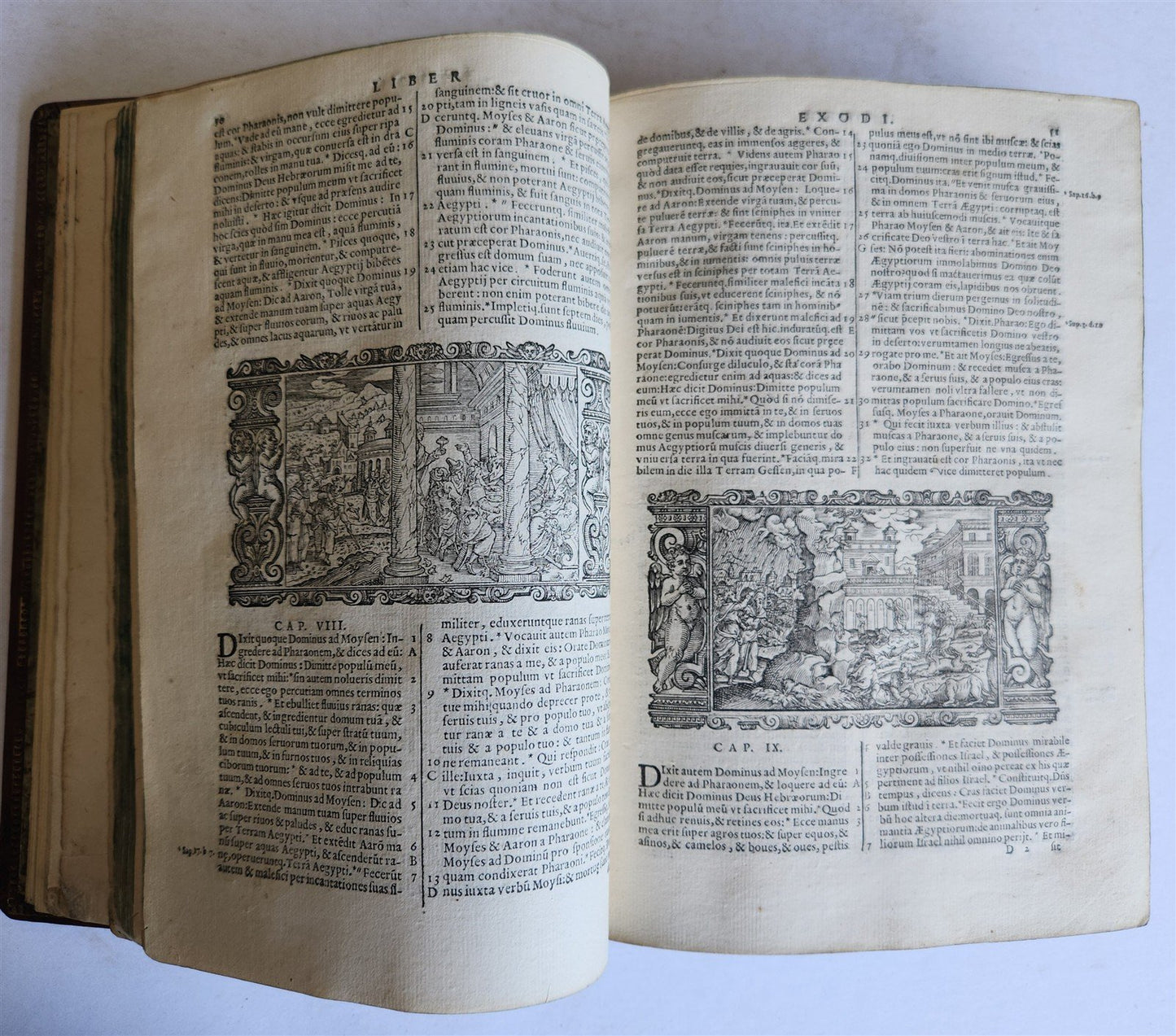 1611 BIBLE in LATIN antique ILLUSTRATED BIBLIA SACRA w/ 252 WOODCUTS