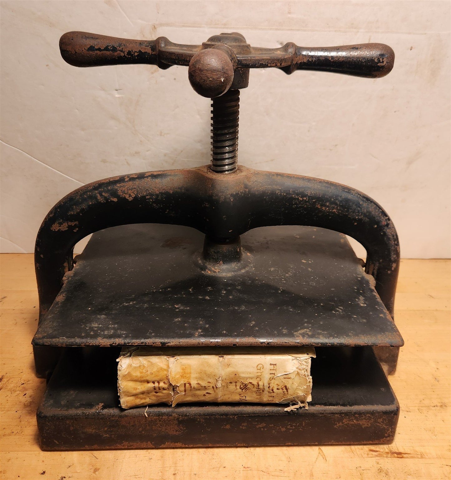 CAST IRON BOOK PRESS antique BOOKBINDING VICTORIAN 19th century