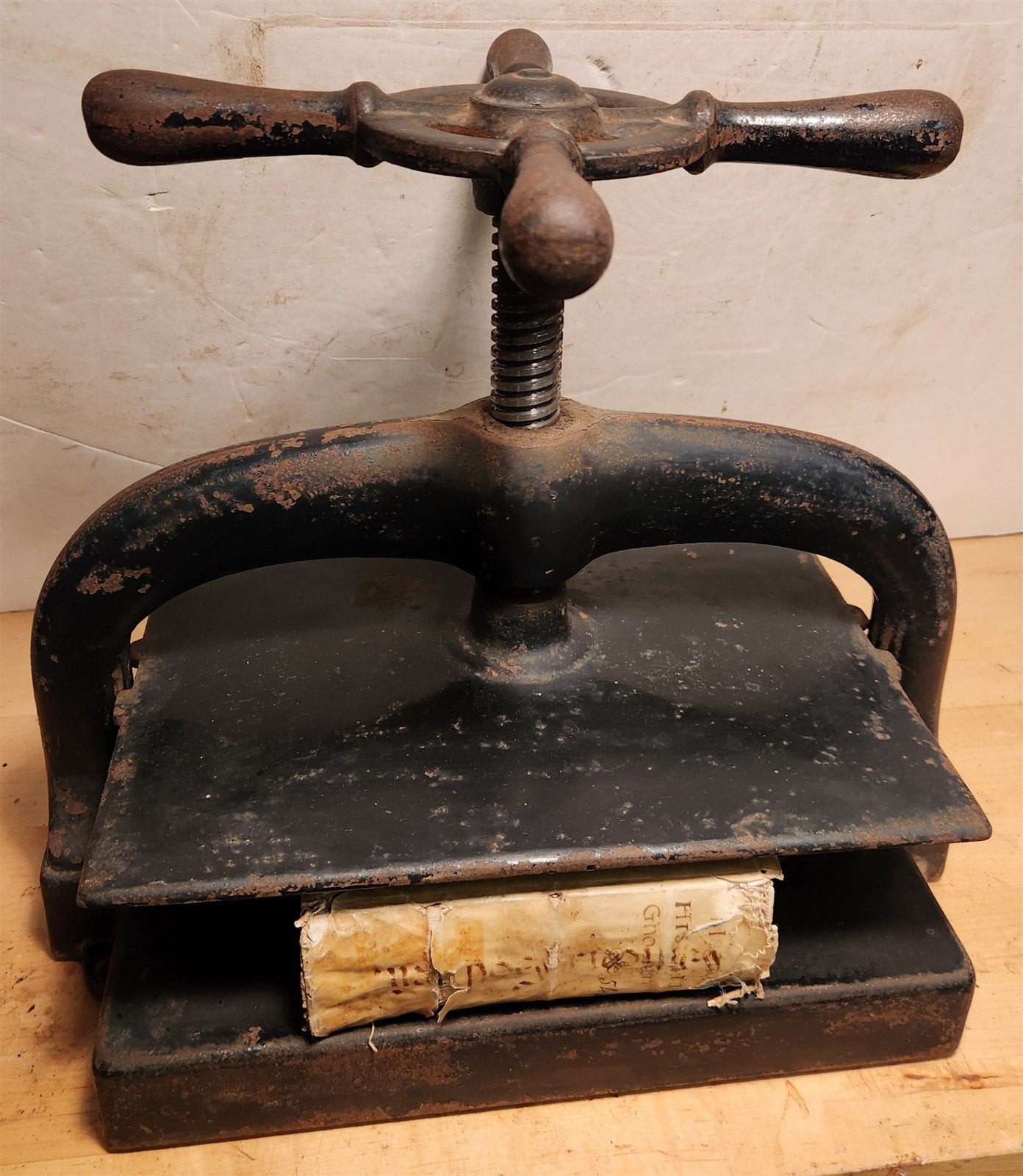 CAST IRON BOOK PRESS antique BOOKBINDING VICTORIAN 19th century