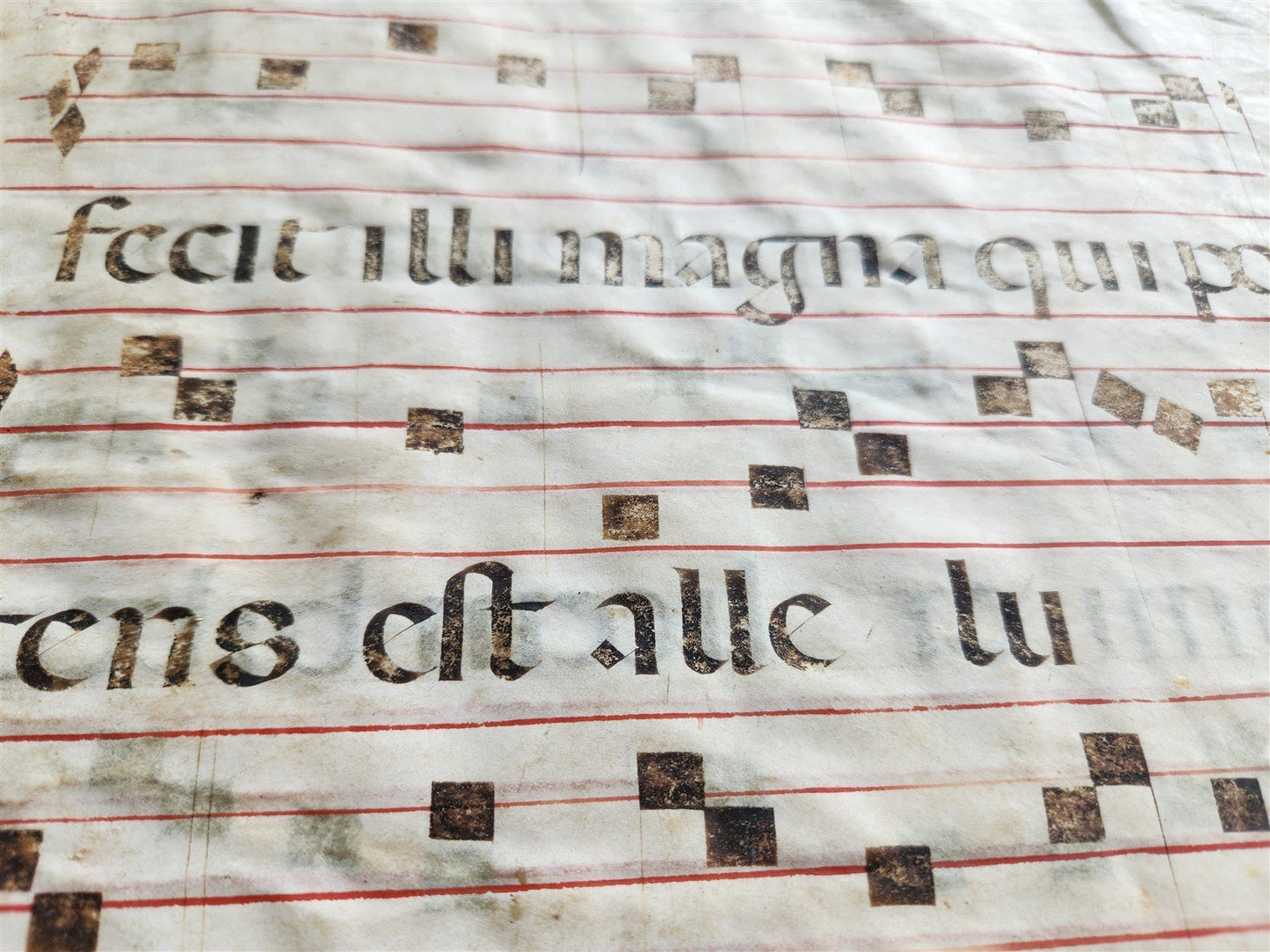 16th cent. ANTIPHONAL MUSIC CHART VELLUM MANUSCRIPT antique LITURGICAL TEXT