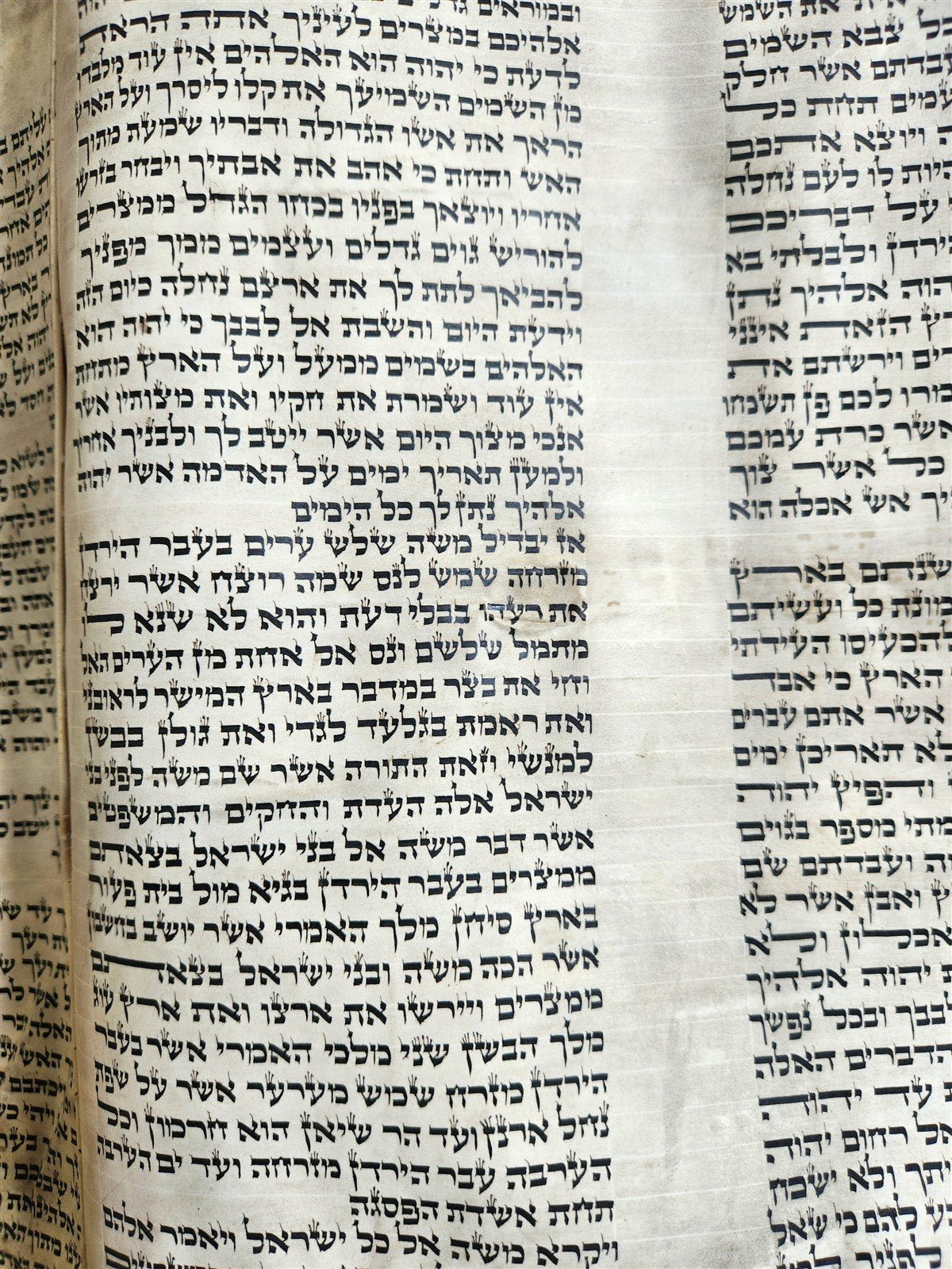TORAH SCROLL FRAGMENT MANUSCRIPT on VELLUM 19th cent. ANTIQUE BIBLE DEUTERONOMY