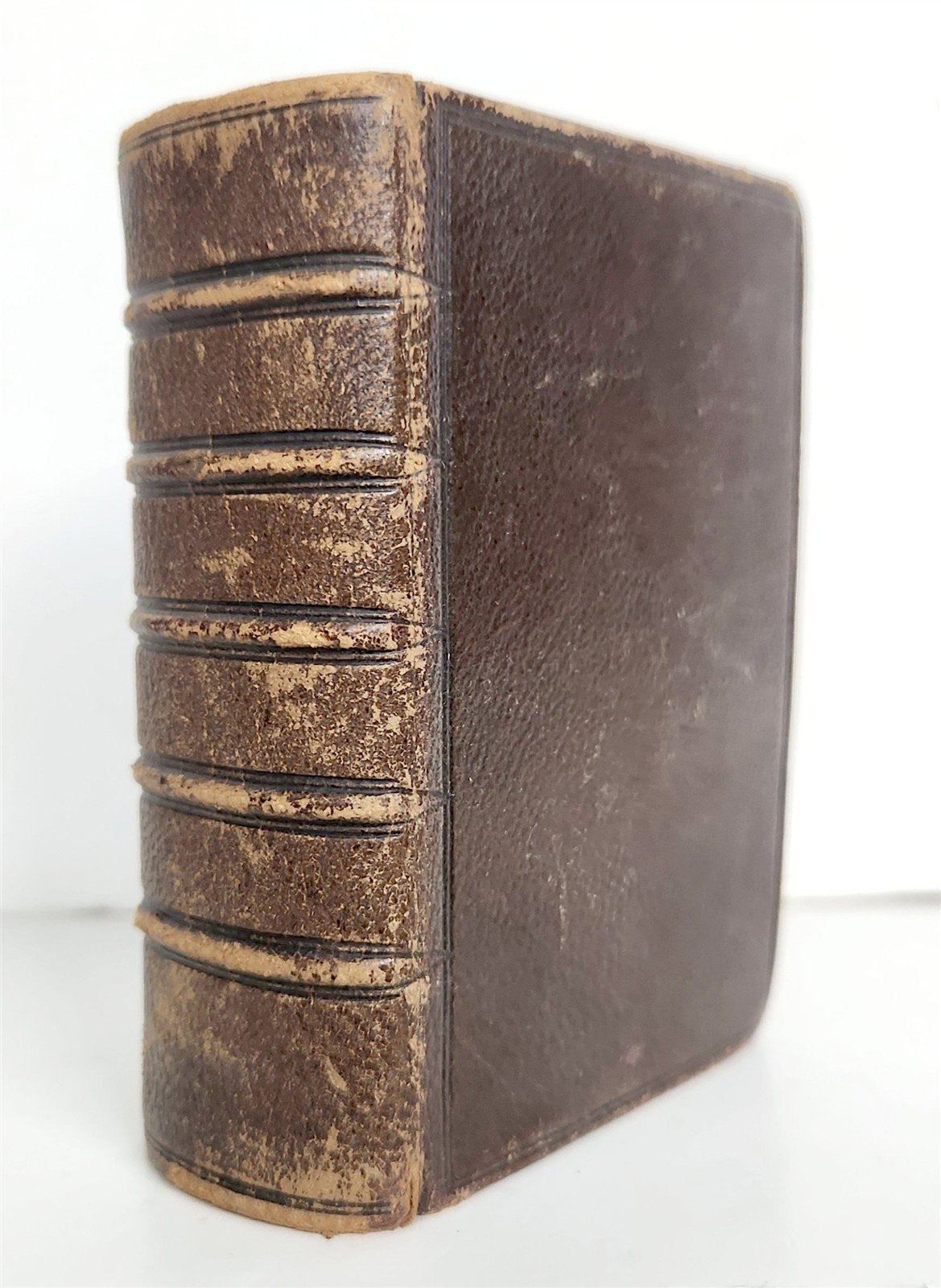 1835 BIBLE in ENGLISH - POCKET SIZE antique ILLUSTRATED w/ MAPS New Testament