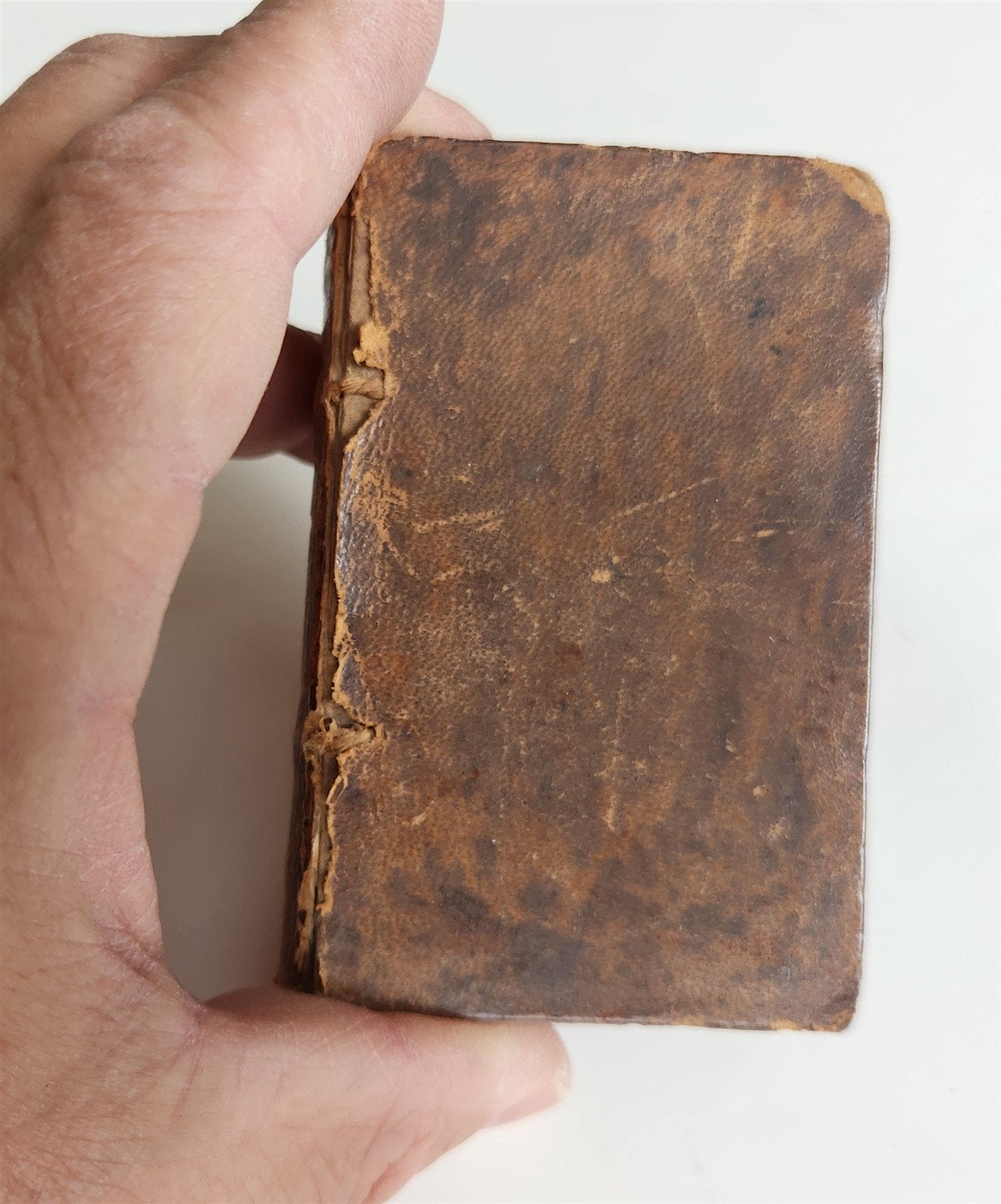 1827 MINIATURE THE PILGRIM'S PROGRESS by John Bunyan antique in ENGLISH