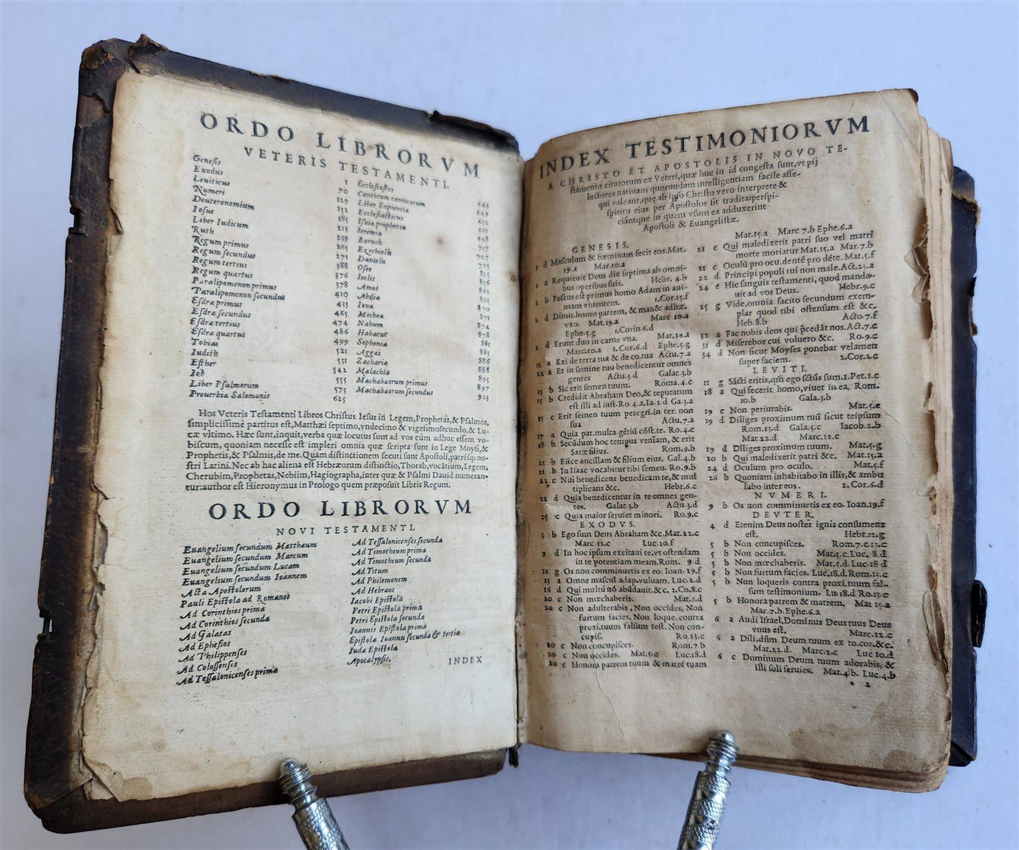 1562 BIBLE ILLUSTRATED antique ORIGINAL PIGSKIN BINDING LATIN BIBLIA SACRA 16 c.