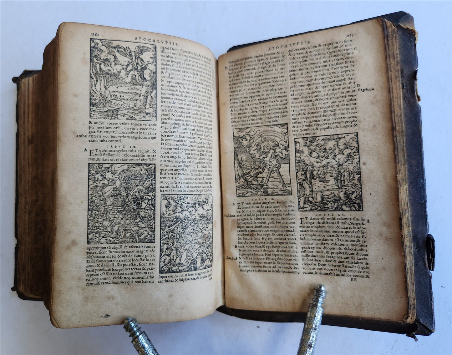 1562 BIBLE ILLUSTRATED antique ORIGINAL PIGSKIN BINDING LATIN BIBLIA SACRA 16 c.