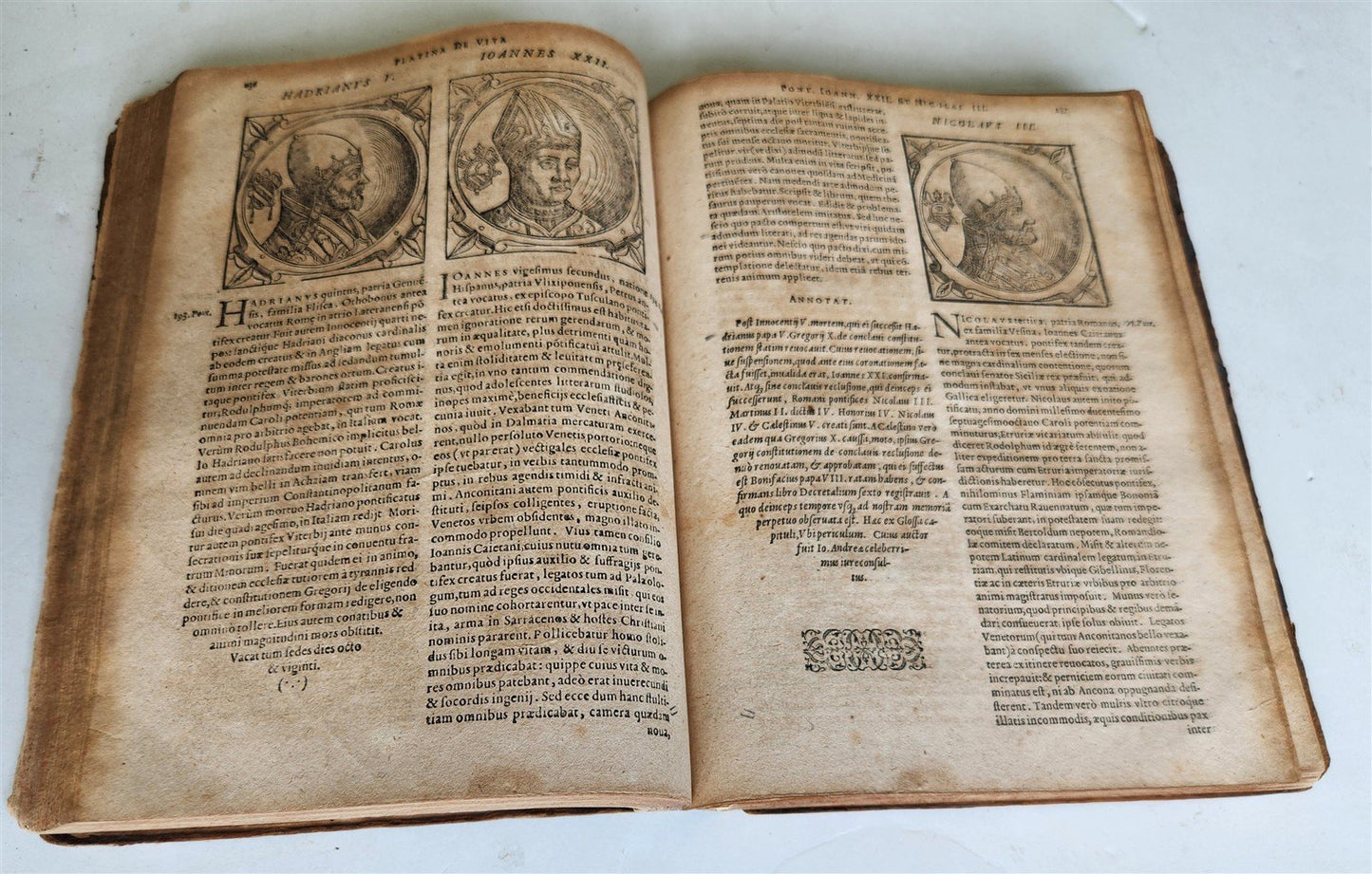 1600 De Vitis Pontificum Romanorum antique FULLY ILLUSTRATED 16th CENTURY
