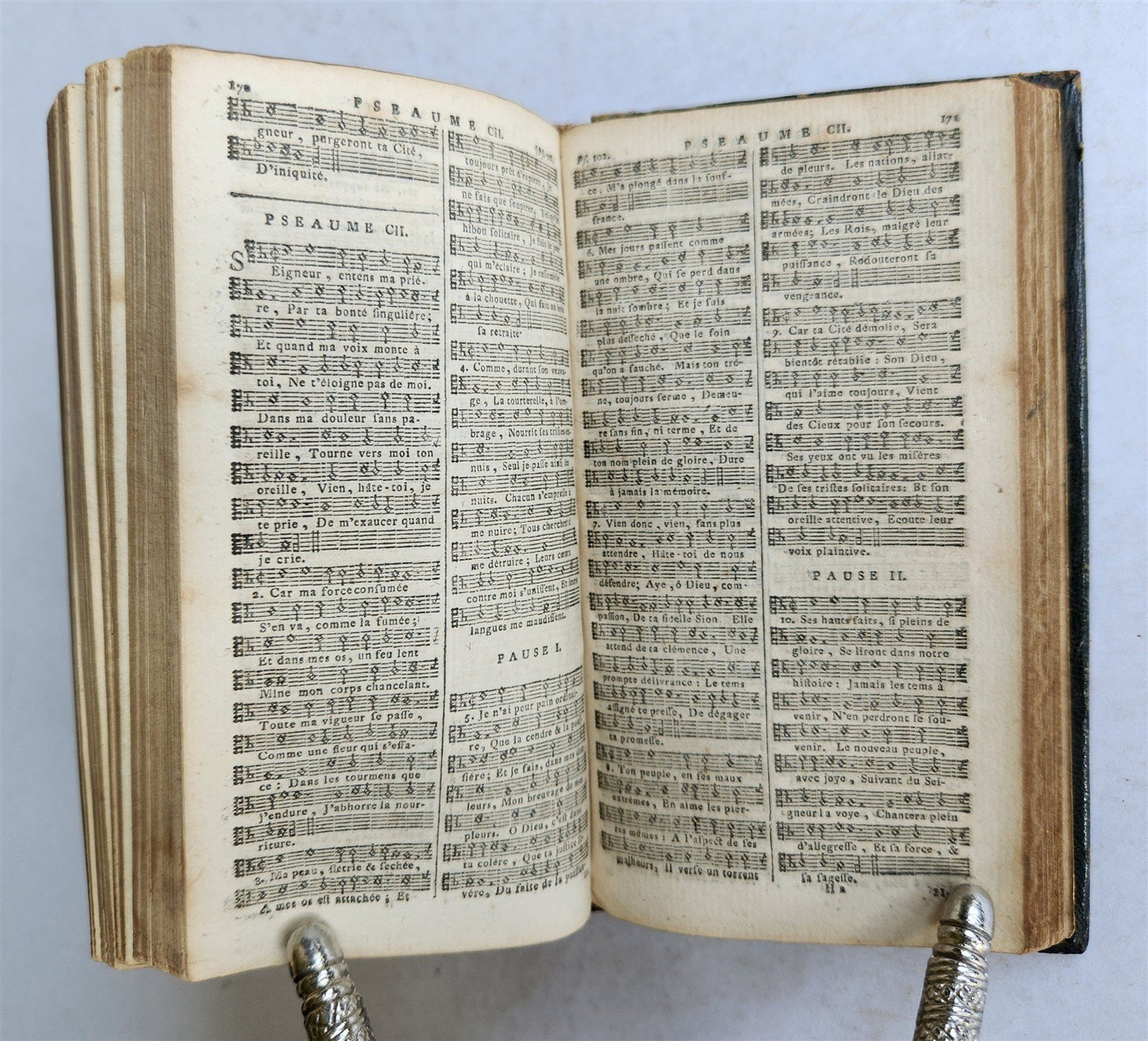 1761 BIBLE in FRENCH LA SAINTE BIBLE OLD & NEW TESTAMENT antique FINE BINDING
