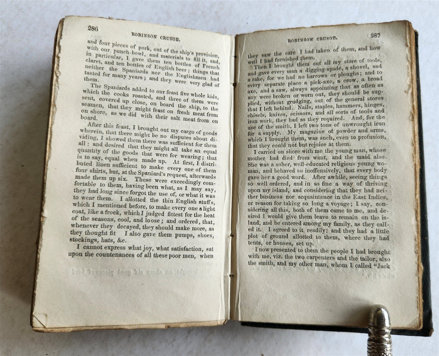 1842 LIFE AND ADVENTURES of ROBINSON CRUSOE antique in English London