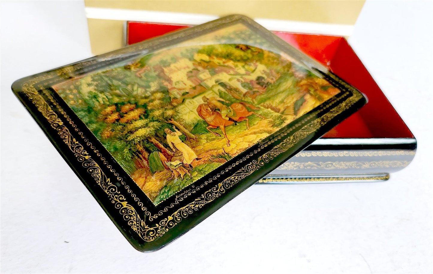 RUSSIAN MSTERA SCHOOL 1991 LARGE LACQUER BOX RUSLAN & LUDMILA vintage SIGNED