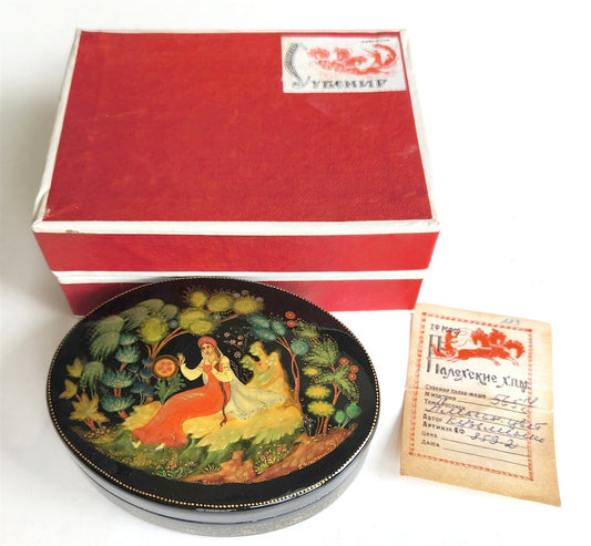 RUSSIAN PALEKH SCHOOL 1980 HANDPAINTED LACQUER BOX SCARLET FLOWER vintage SIGNED