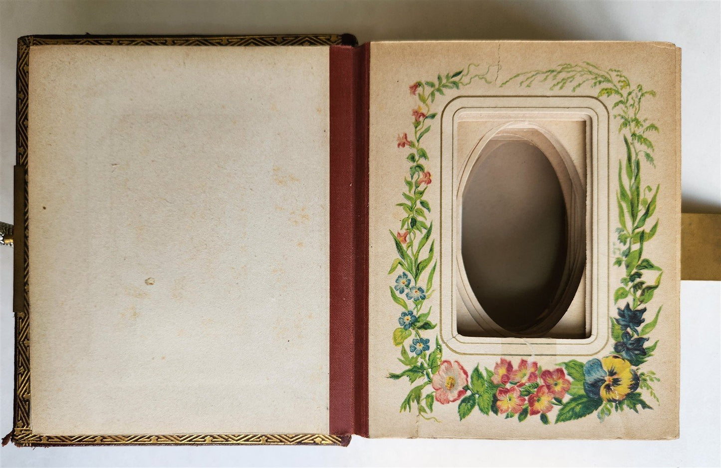 1870s PHOTO ALBUM w/ BRASS CLASP antique DECORATIVE LEAVES w/ FLOWER DESIGN
