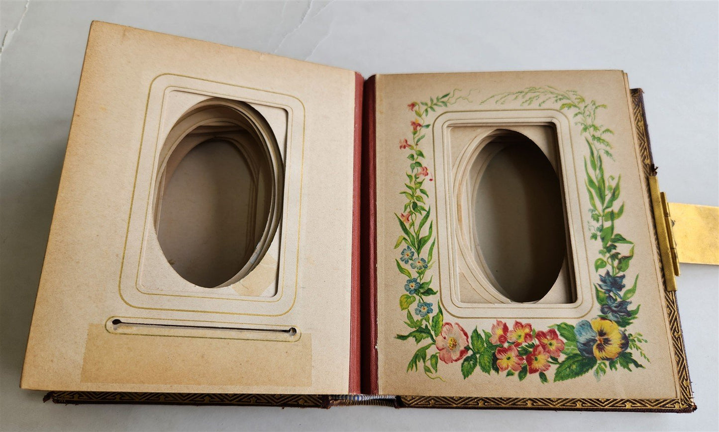 1870s PHOTO ALBUM w/ BRASS CLASP antique DECORATIVE LEAVES w/ FLOWER DESIGN