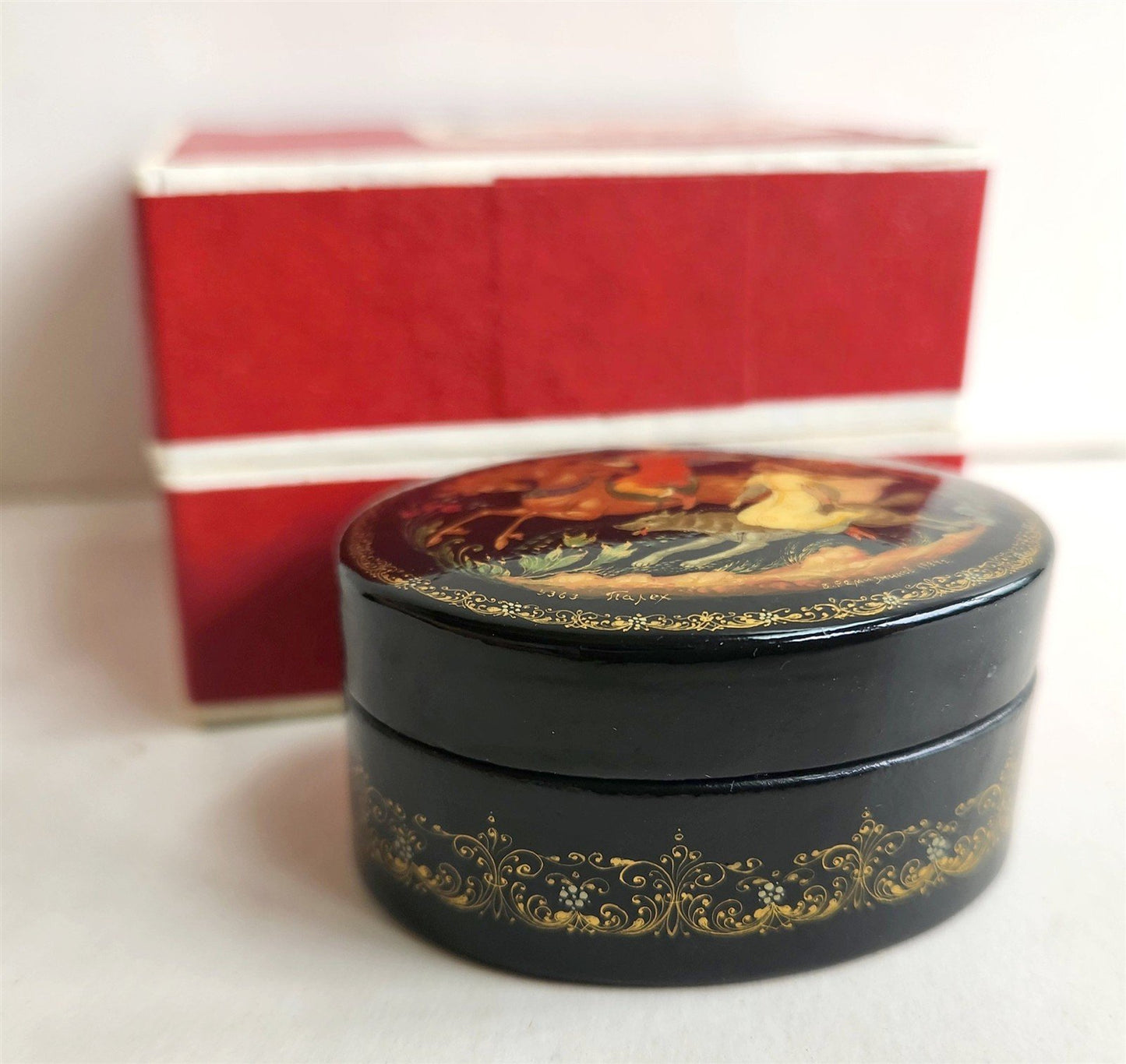 RUSSIAN PALEKH SCHOOL 1984 HANDPAINTED LACQUER BOX IVAN TSAREVICH vintage SIGNED