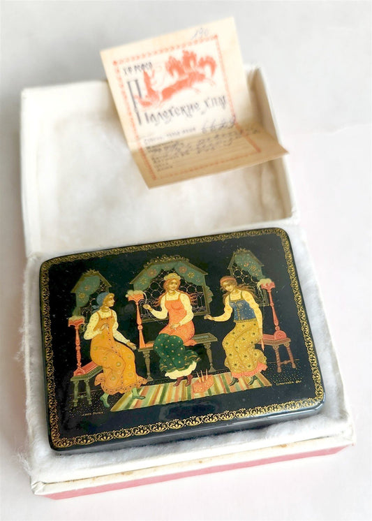 RUSSIAN PALEKH SCHOOL 1984 HAND PAINTED LACQUER BOX THREE GIRLS vintage SIGNED