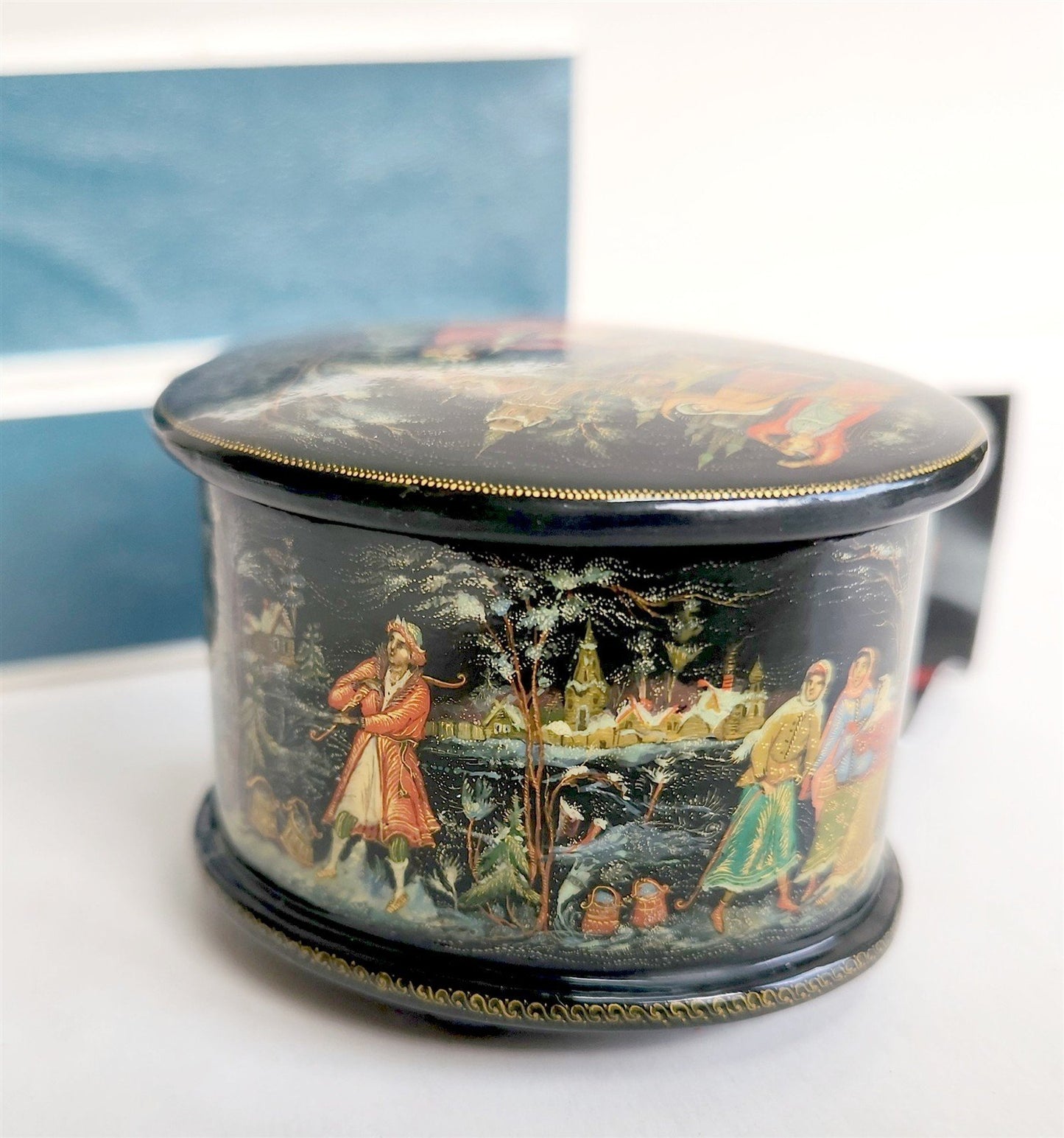 RUSSIAN PALEKH SCHOOL 1986 ALL SIDES PAINTED LACQUER BOX EMELYA & MAGIC FISH