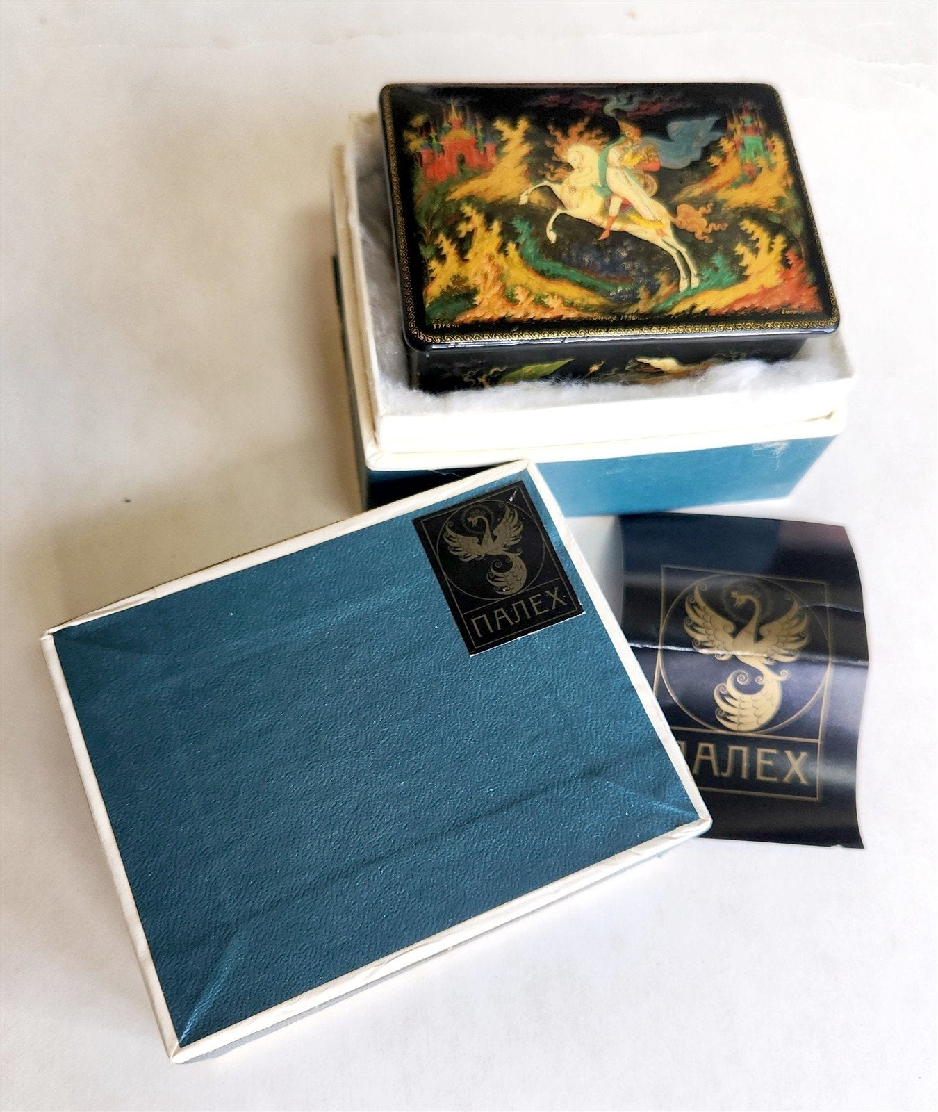 RUSSIAN PALEKH SCHOOL 1986 FIVE SIDES PAINTED LACQUER BOX RUSLAN & LUDMILA