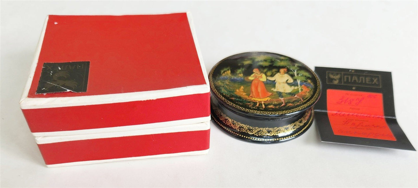 RUSSIAN PALEKH SCHOOL 1987 HAND PAINTED LACQUER BOX vintage FLIRTING COUPLE