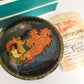 RUSSIAN PALEKH SCHOOL 1985 HAND PAINTED SIGNED LACQUER BOX vintage TROIKA