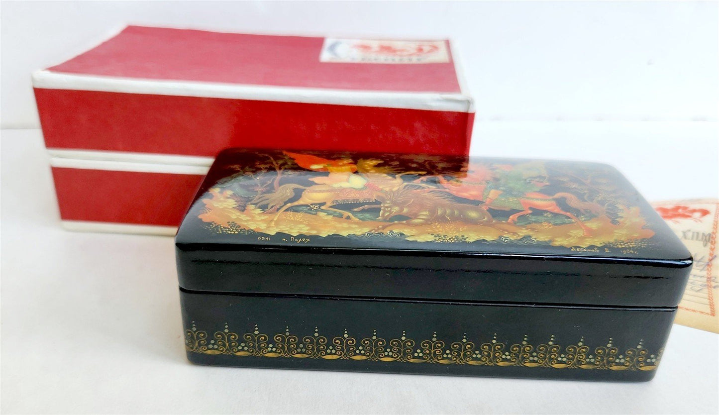 RUSSIAN PALEKH SCHOOL 1984 HAND PAINTED SIGNED LACQUER BOX vintage BOAR HUNTING