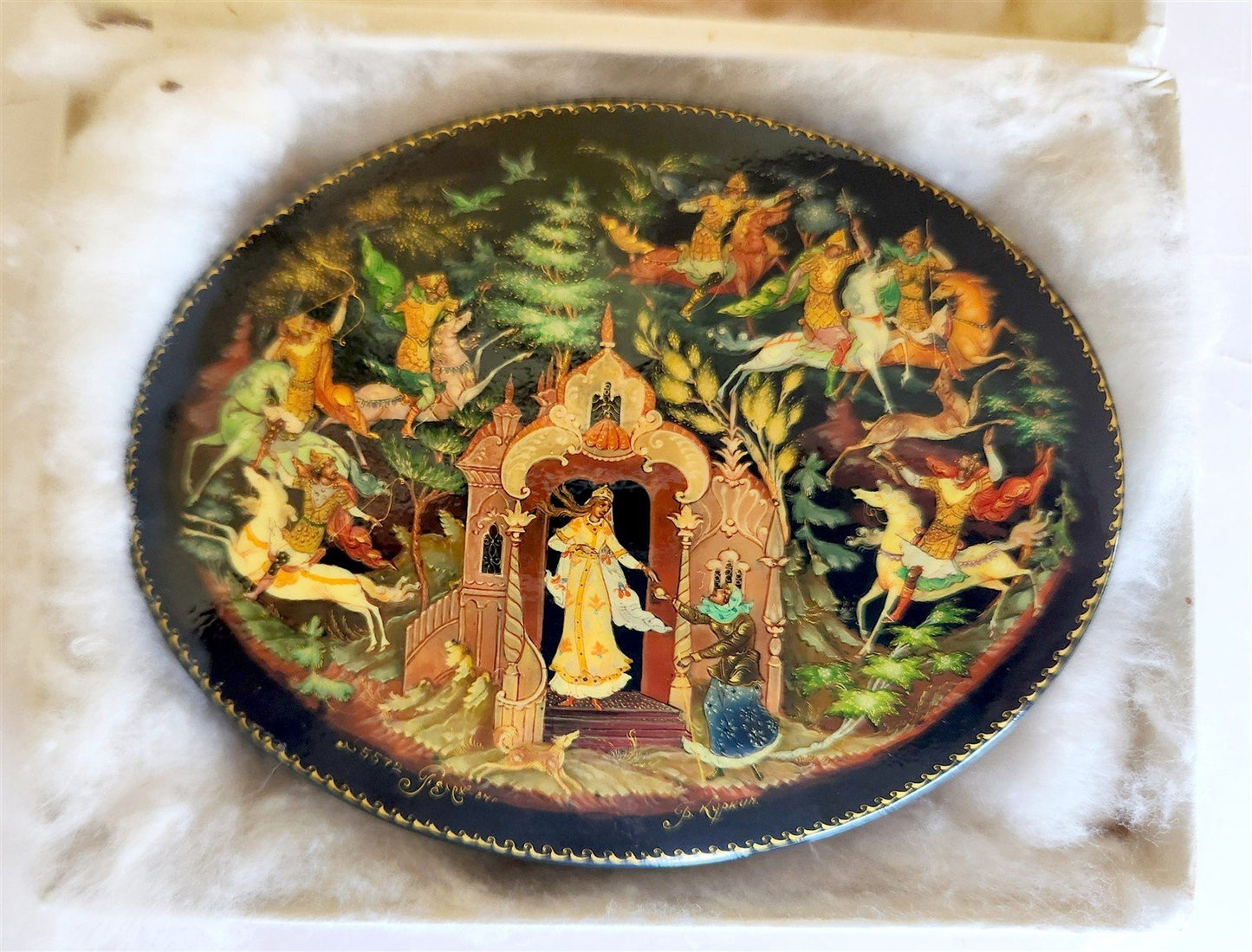 RUSSIAN PALEKH SCHOOL 1984 HAND PAINTED LACQUER BOX vintage DEAD PRINCESS