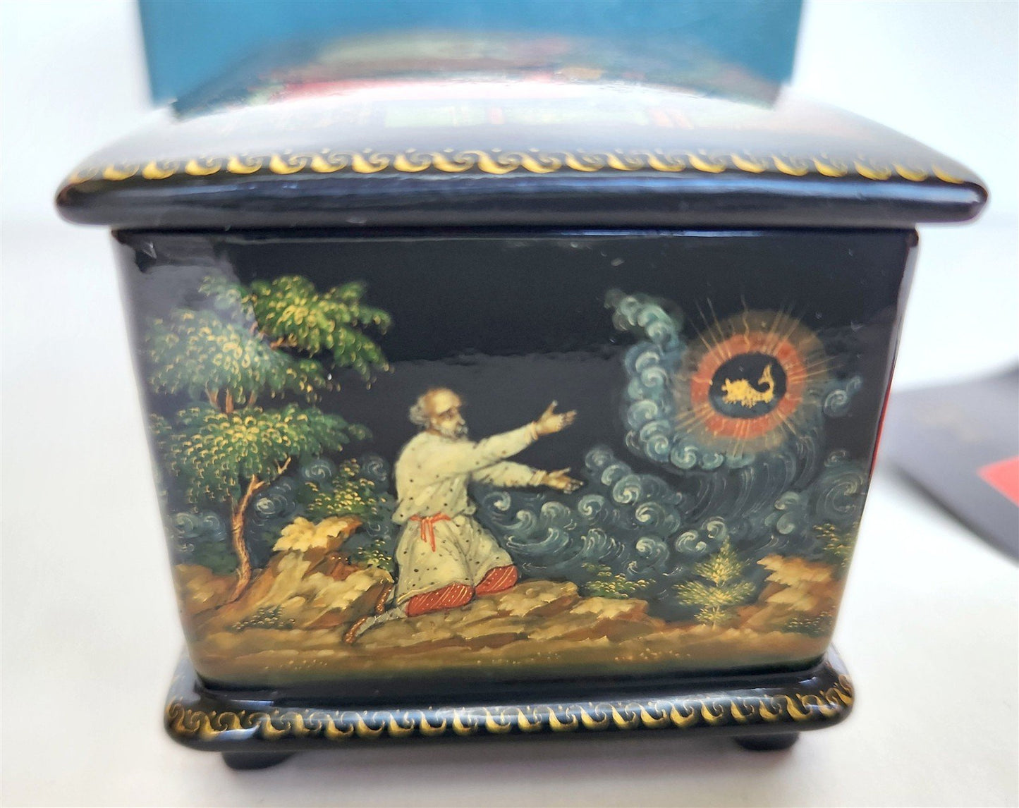 RUSSIAN PALEKH SCHOOL all sides PAINTED LACQUER BOX vintage TALE of GOLDEN FISH