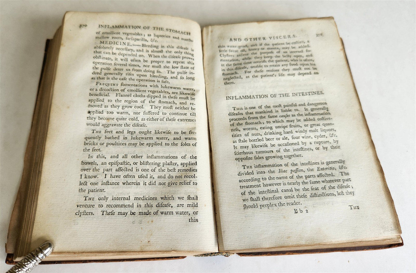 1772 MEDICAL TREATISE in ENGLISH antique Prevention & Cure of Diseases W.BUCHAN