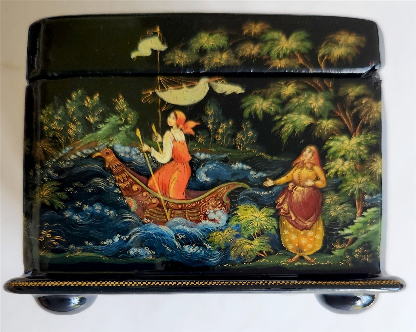 RUSSIAN PALEKH SCHOOL 1986 5 SIDES PAINTED LACQUER BOX vintage by V. BUTORINA