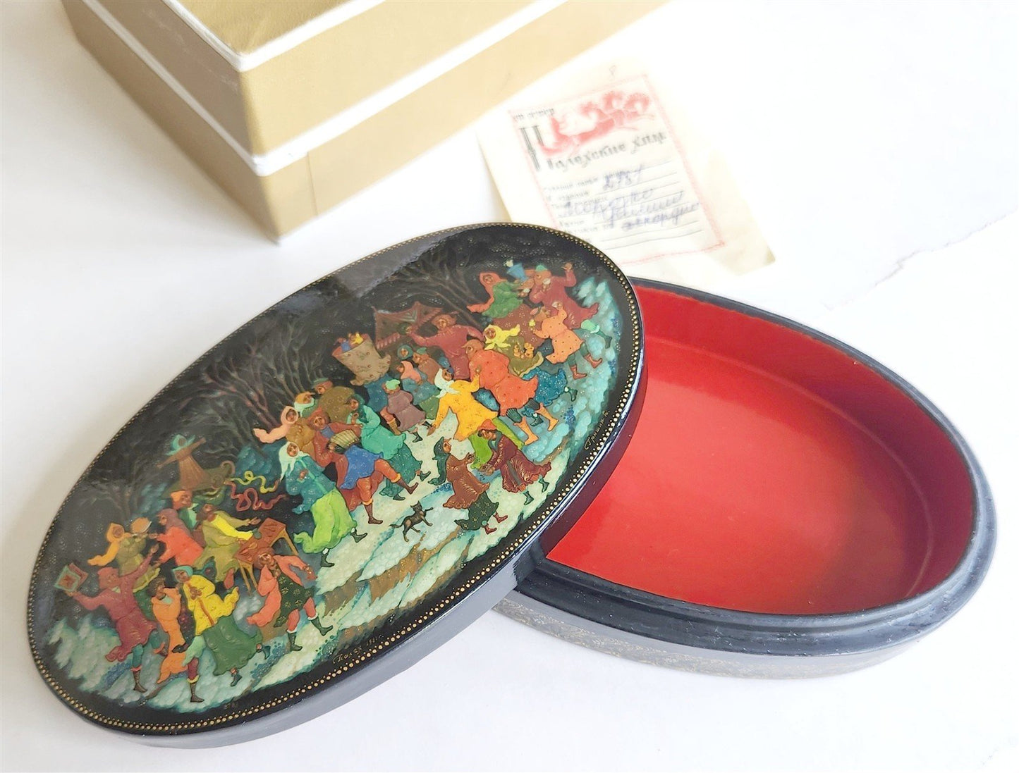RUSSIAN PALEKH SCHOOL 1981 HAND PAINTED LACQUER BOX vintage FATHER FROST
