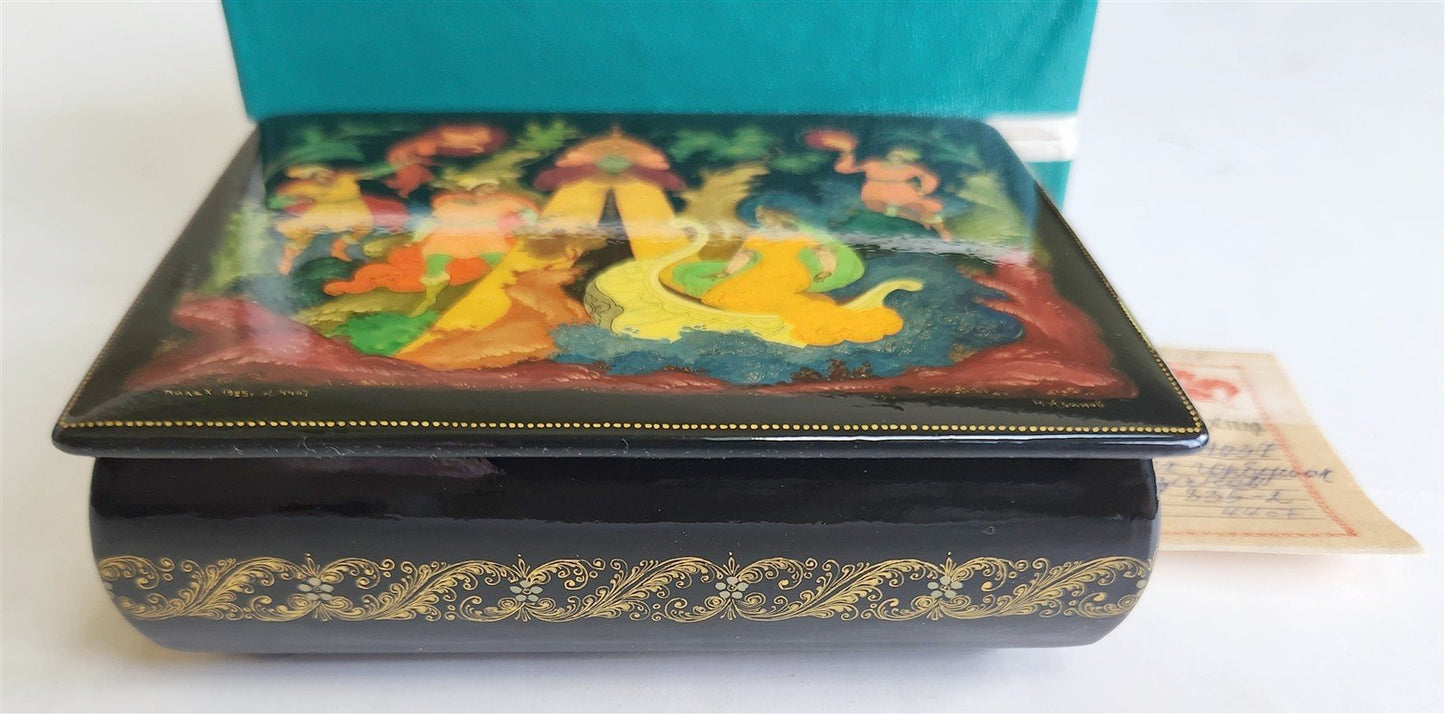 RUSSIAN PALEKH SCHOOL 1985 HAND PAINTED LACQUER BOX vintage HIGH QUALITY