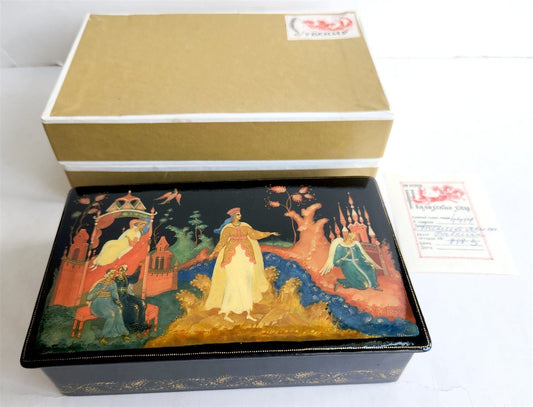 RUSSIAN PALEKH SCHOOL HANDPAINTED LACQUER BOX BRIGHT FALCON vintage HIGH QUALITY