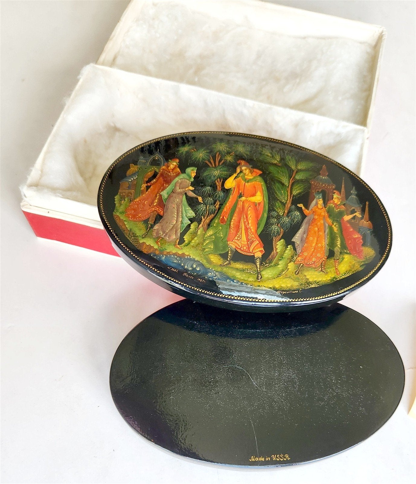 RUSSIAN PALEKH SCHOOL MUSEUM QUALITY LACQUER BOX FROG PRINCESS vintage 1985