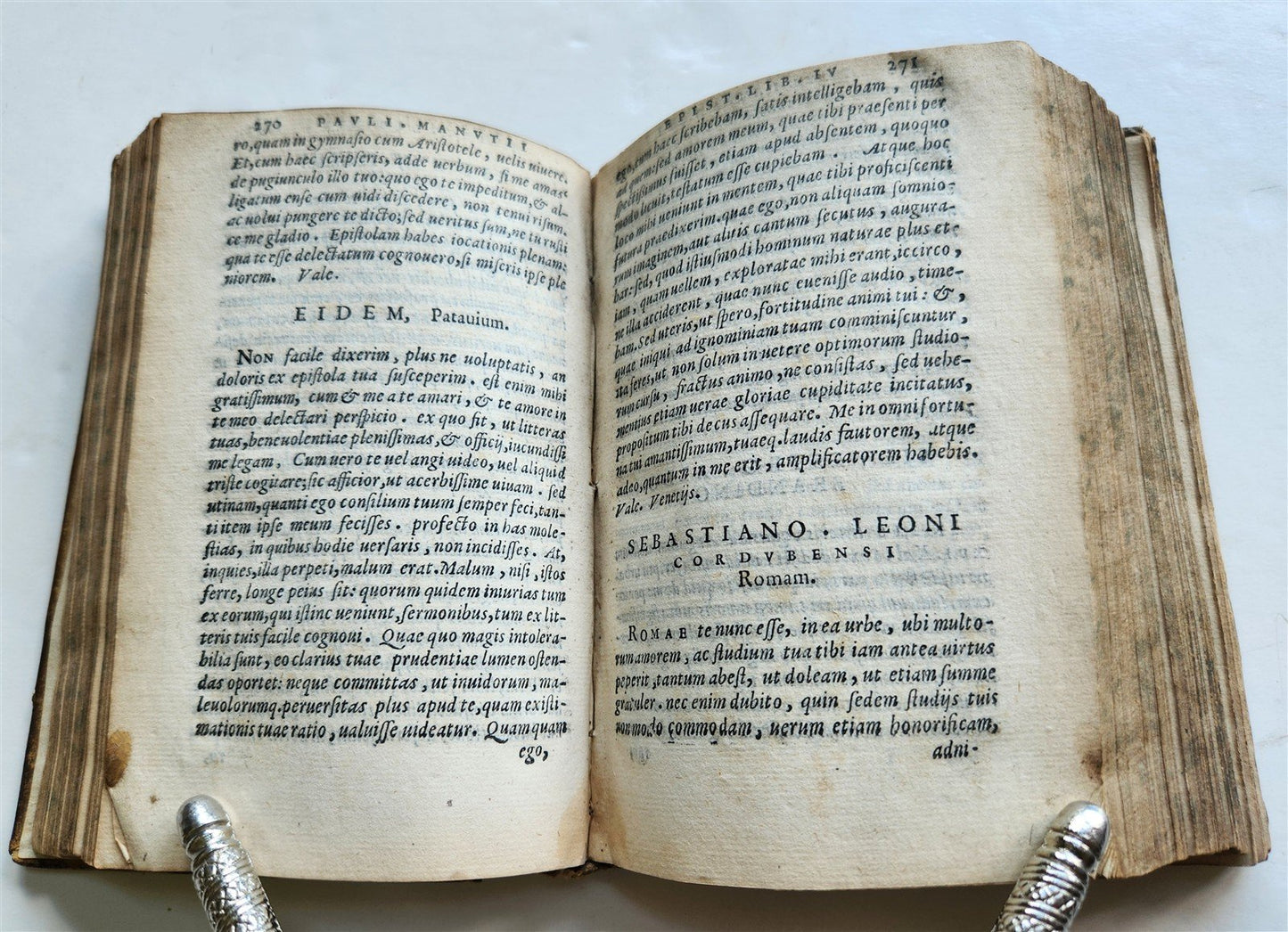 1571 ALDINE PRESS LATIN EPISTLES by Paolo Manuzio 16th CENTURY antique VELLUM