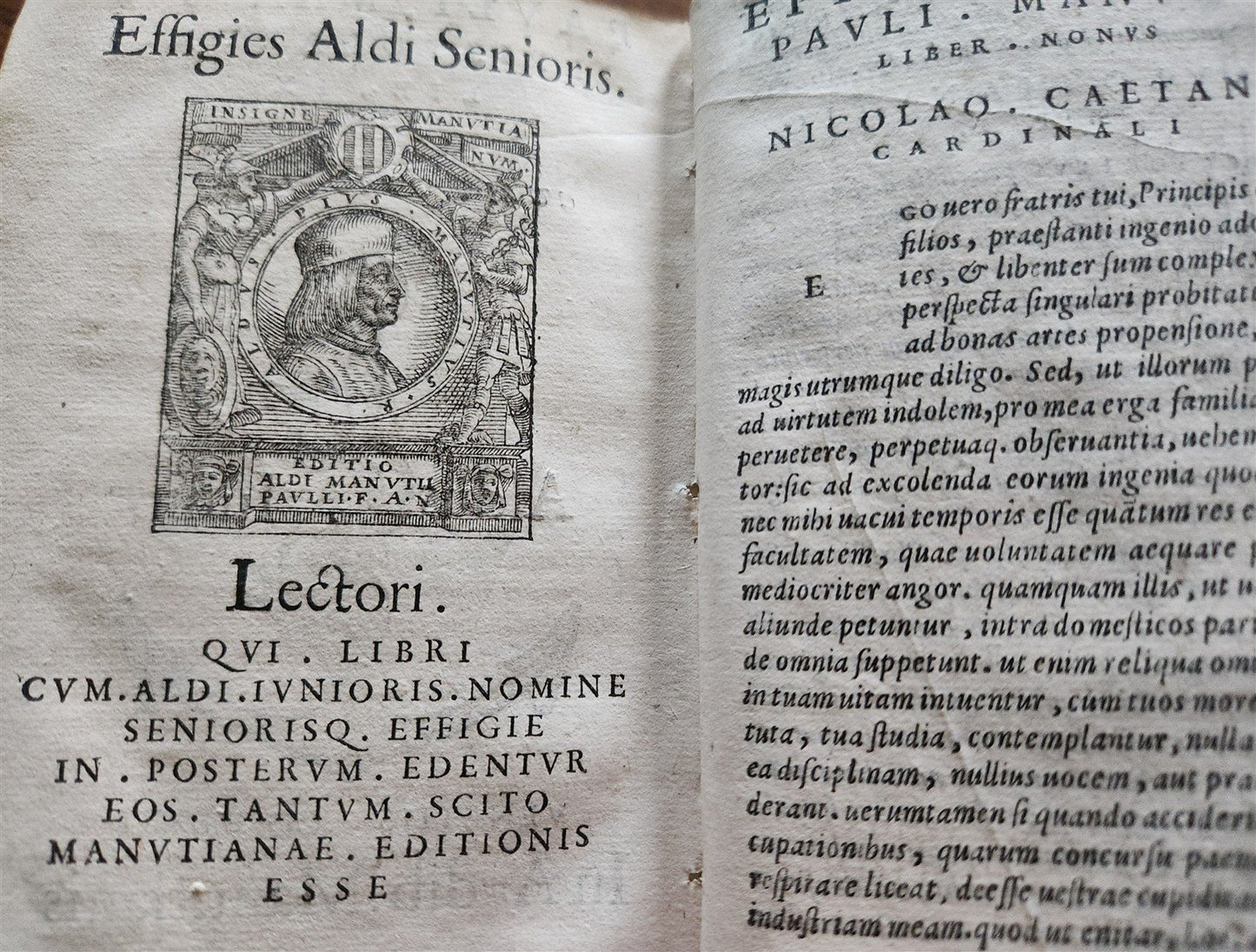 1571 ALDINE PRESS LATIN EPISTLES by Paolo Manuzio 16th CENTURY antique VELLUM