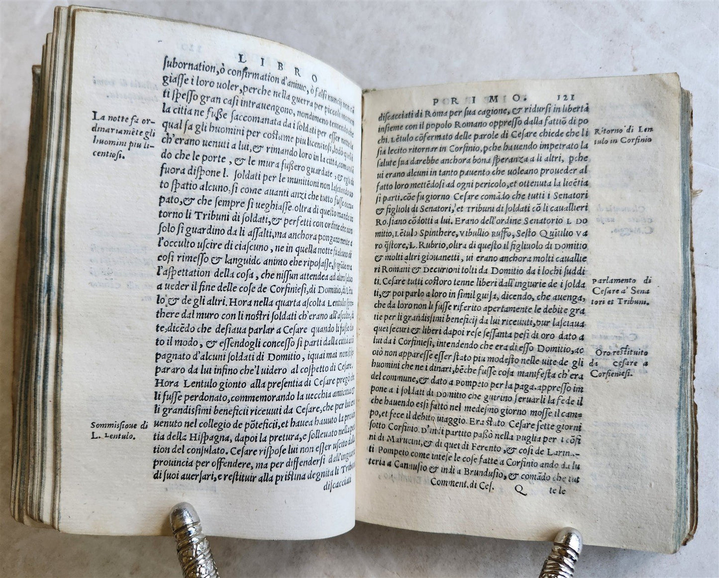 1562 CAESAR Caius Julius ILLUSTRATED Commentarii in ITALIAN antique VELLUM BOUND