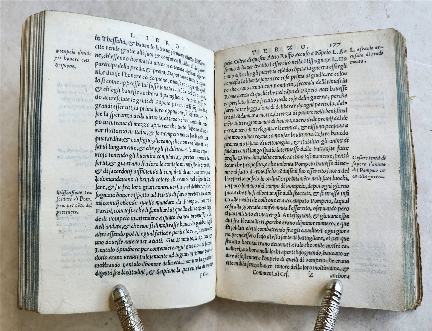 1562 CAESAR Caius Julius ILLUSTRATED Commentarii in ITALIAN antique VELLUM BOUND