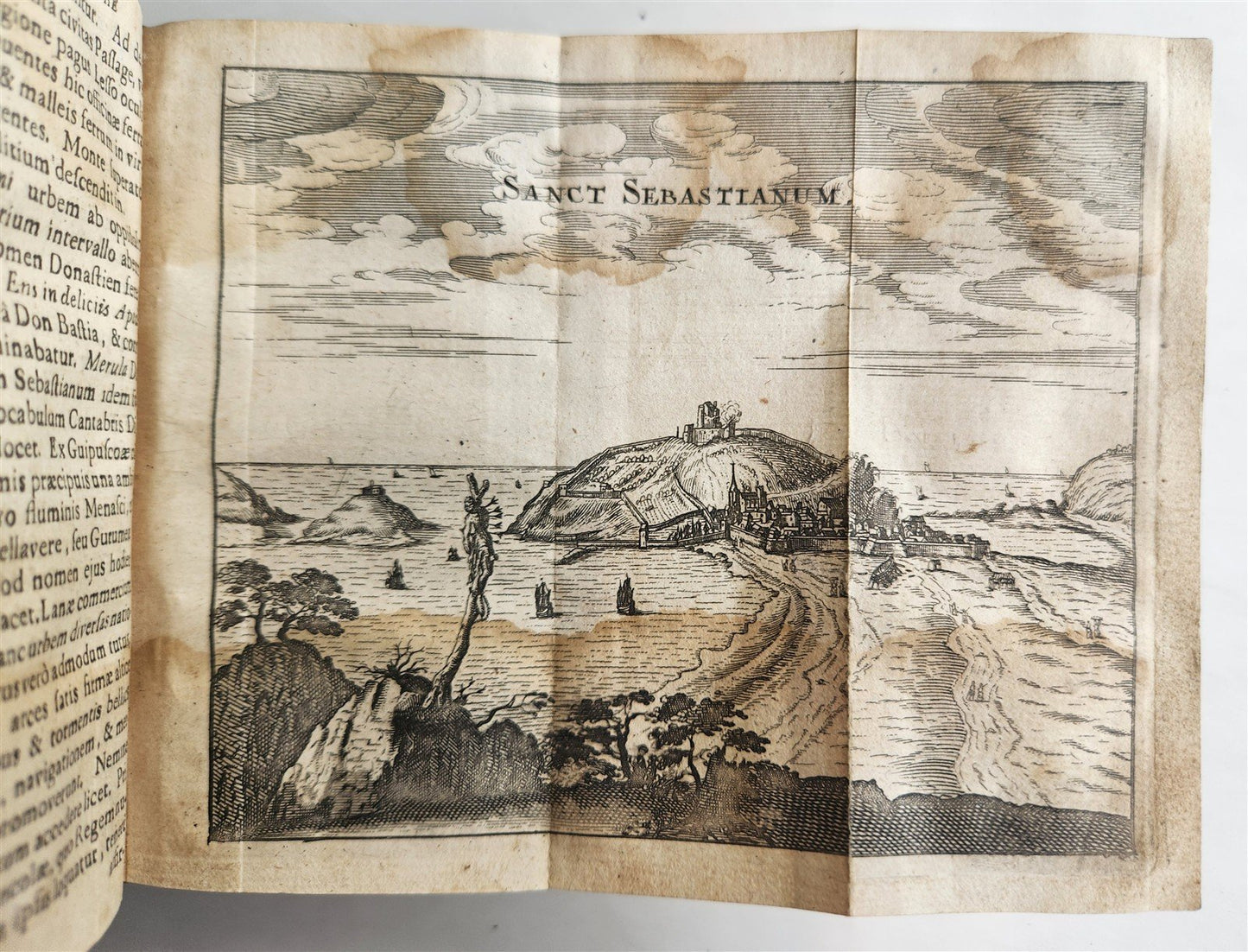 1656 HISPANIAE et LUSITANIAE antique ILLUSTRATED w/ MAPS vellum binding w/clasps