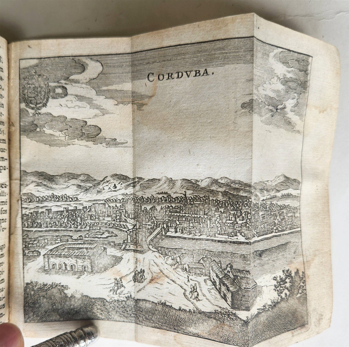1656 HISPANIAE et LUSITANIAE antique ILLUSTRATED w/ MAPS vellum binding w/clasps
