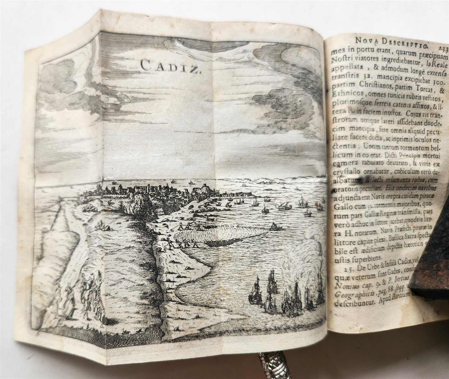 1656 HISPANIAE et LUSITANIAE antique ILLUSTRATED w/ MAPS vellum binding w/clasps