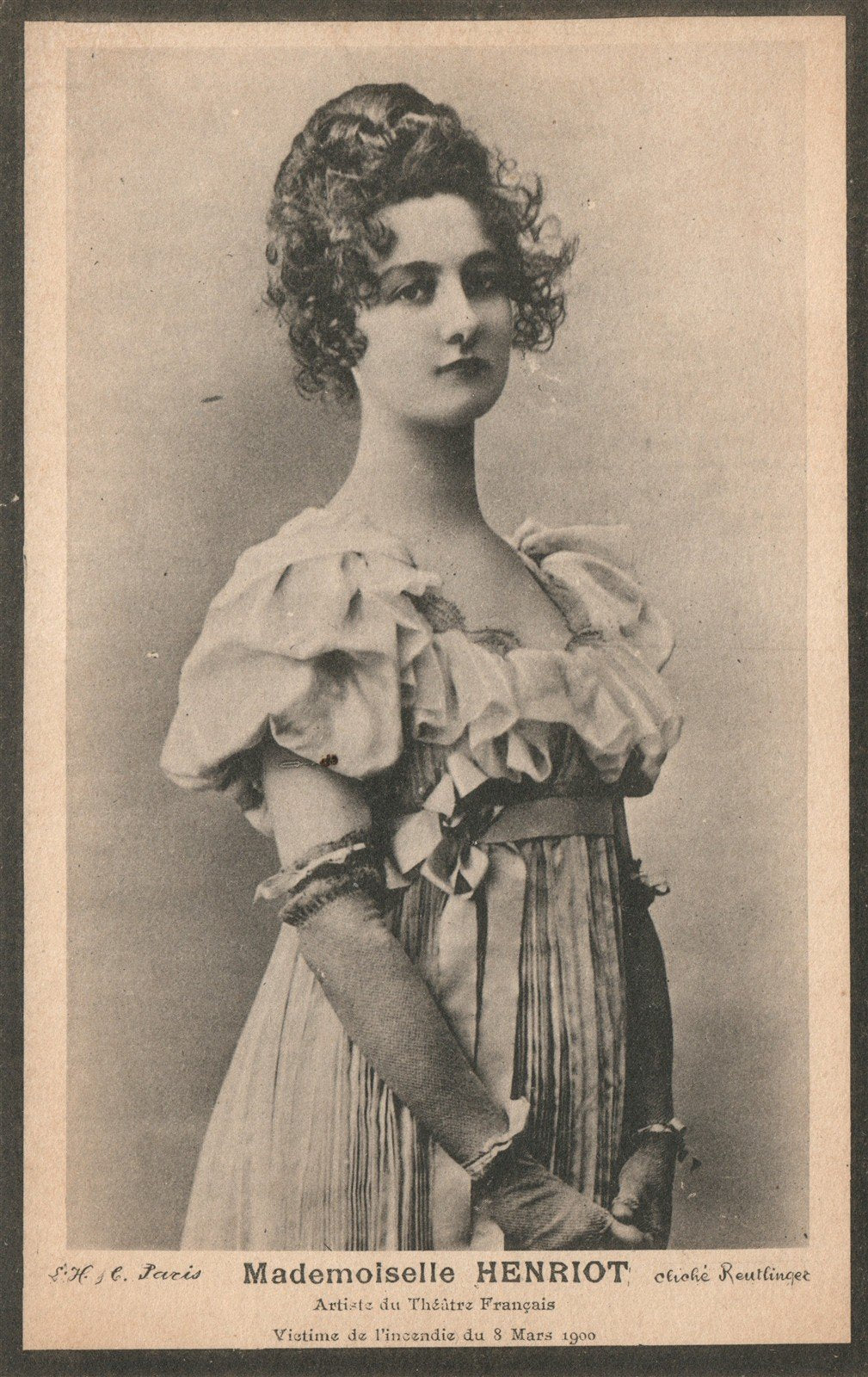 THEATRE ACTRESS MADEMAISELLE HENRIOT ANTIQUE POSTCARD