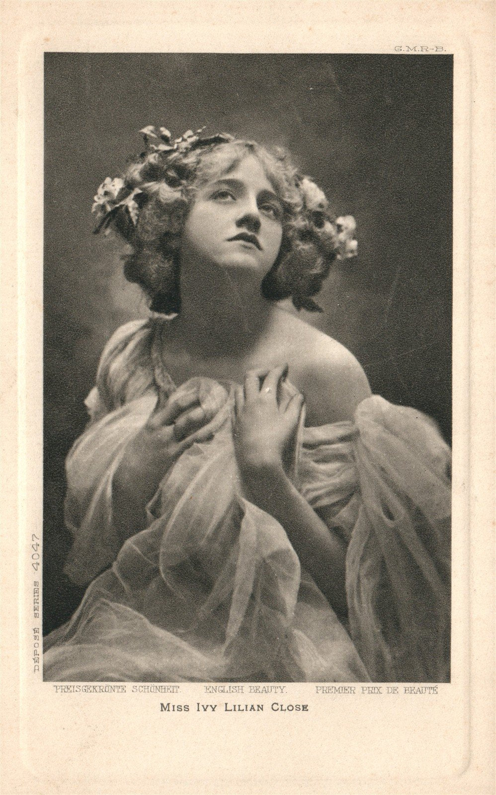 THEATRE ACTRESS English beauty Miss IVY LILIAN CLOSE ANTIQUE POSTCARD