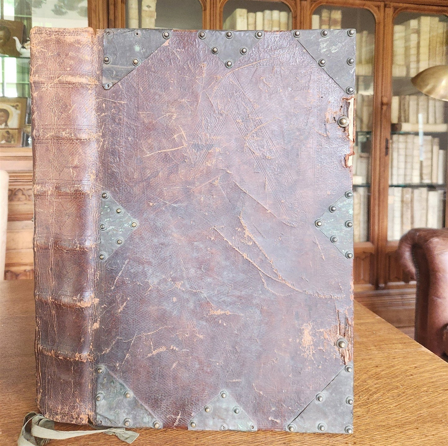 1737 MONUMENTAL Psalterium Romanum antique MASSIVE FOLIO w/ METAL DECORATIONS