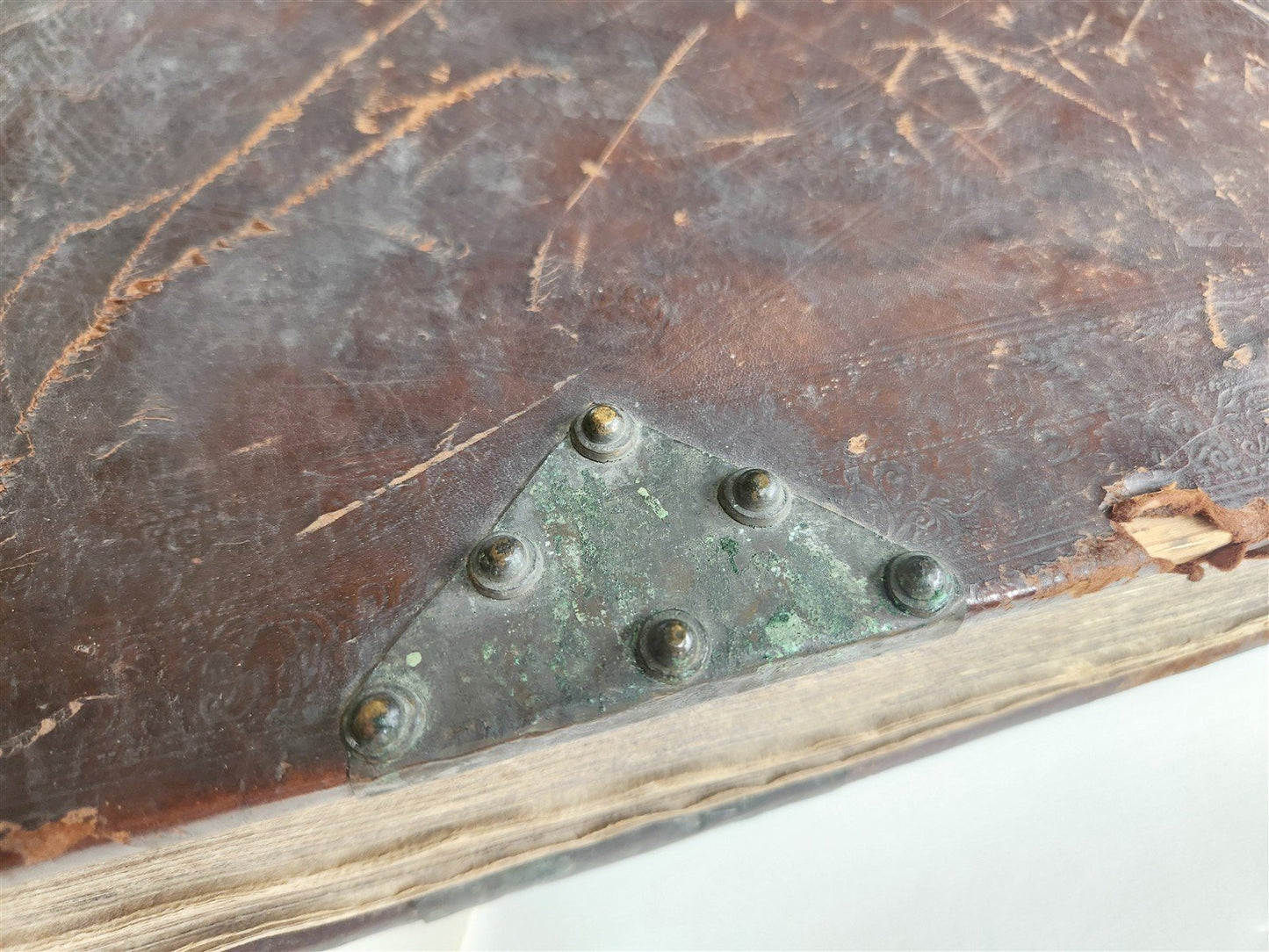 1737 MONUMENTAL Psalterium Romanum antique MASSIVE FOLIO w/ METAL DECORATIONS