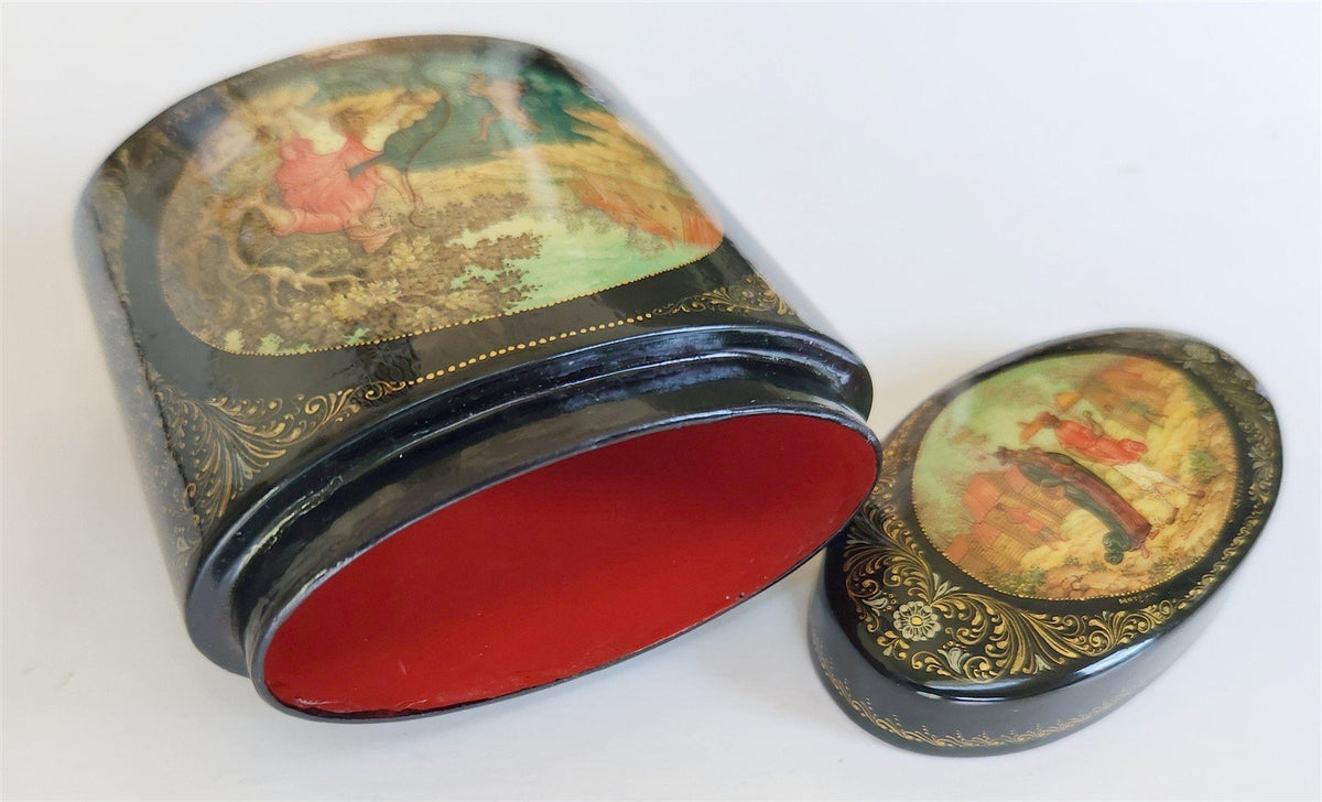 RUSSIAN MSTERA SCHOOL HIGH QUALITY LACQUER BOX Priest & his Workman Balda