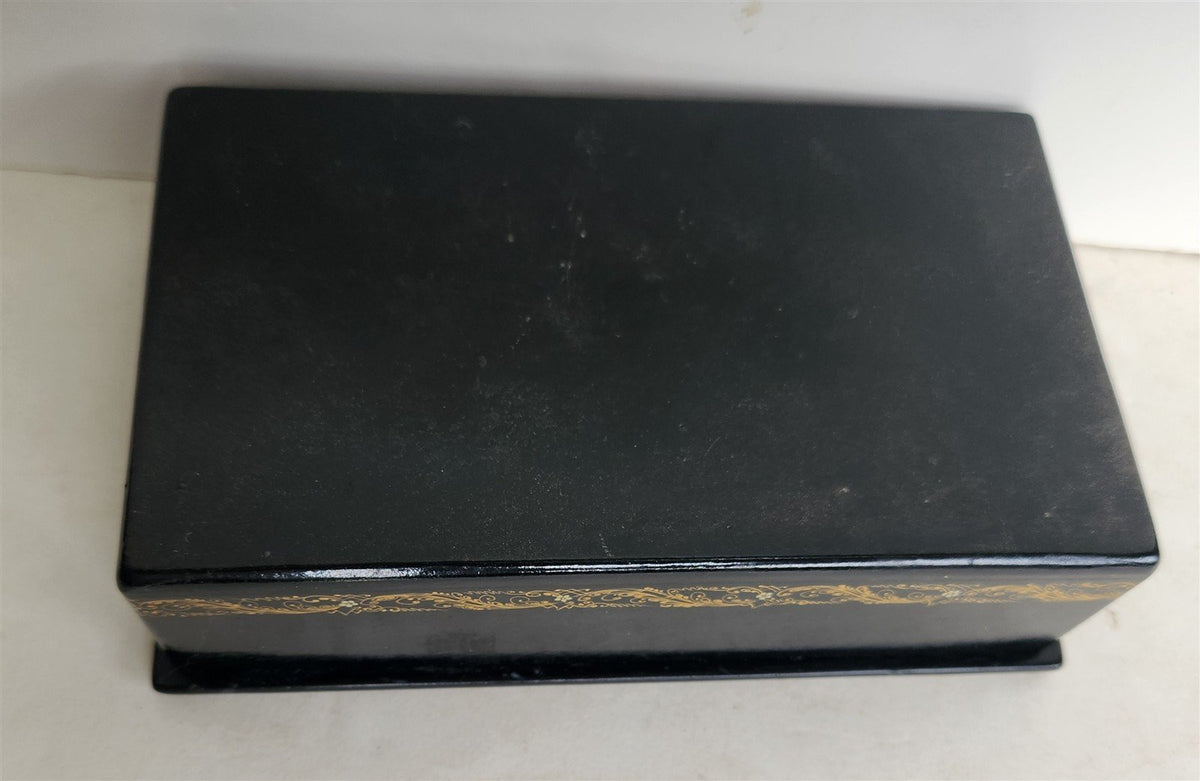 RUSSIAN PALEKH SCHOOL 1967 LACQUER BOX vintage