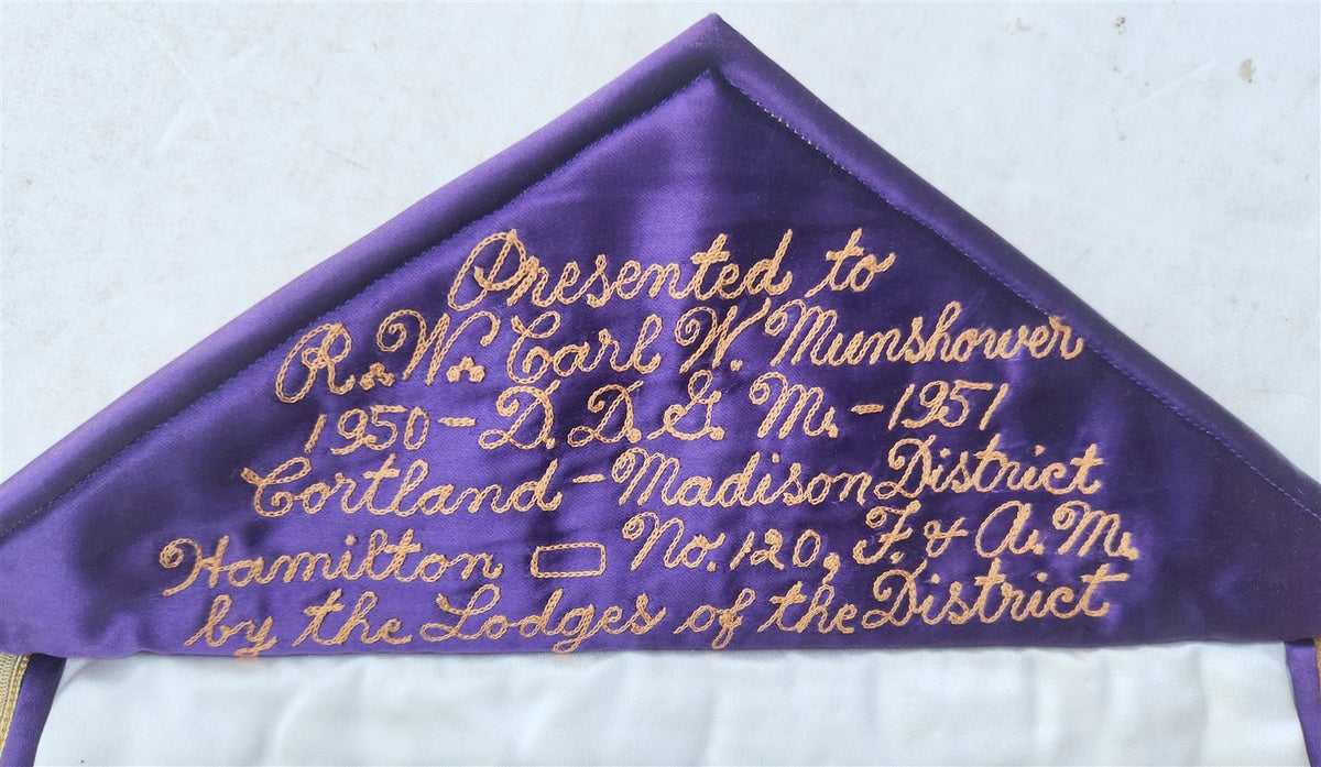 1951 VINTAGE MASONIC PRESENTATION APRON Embroidery over silk